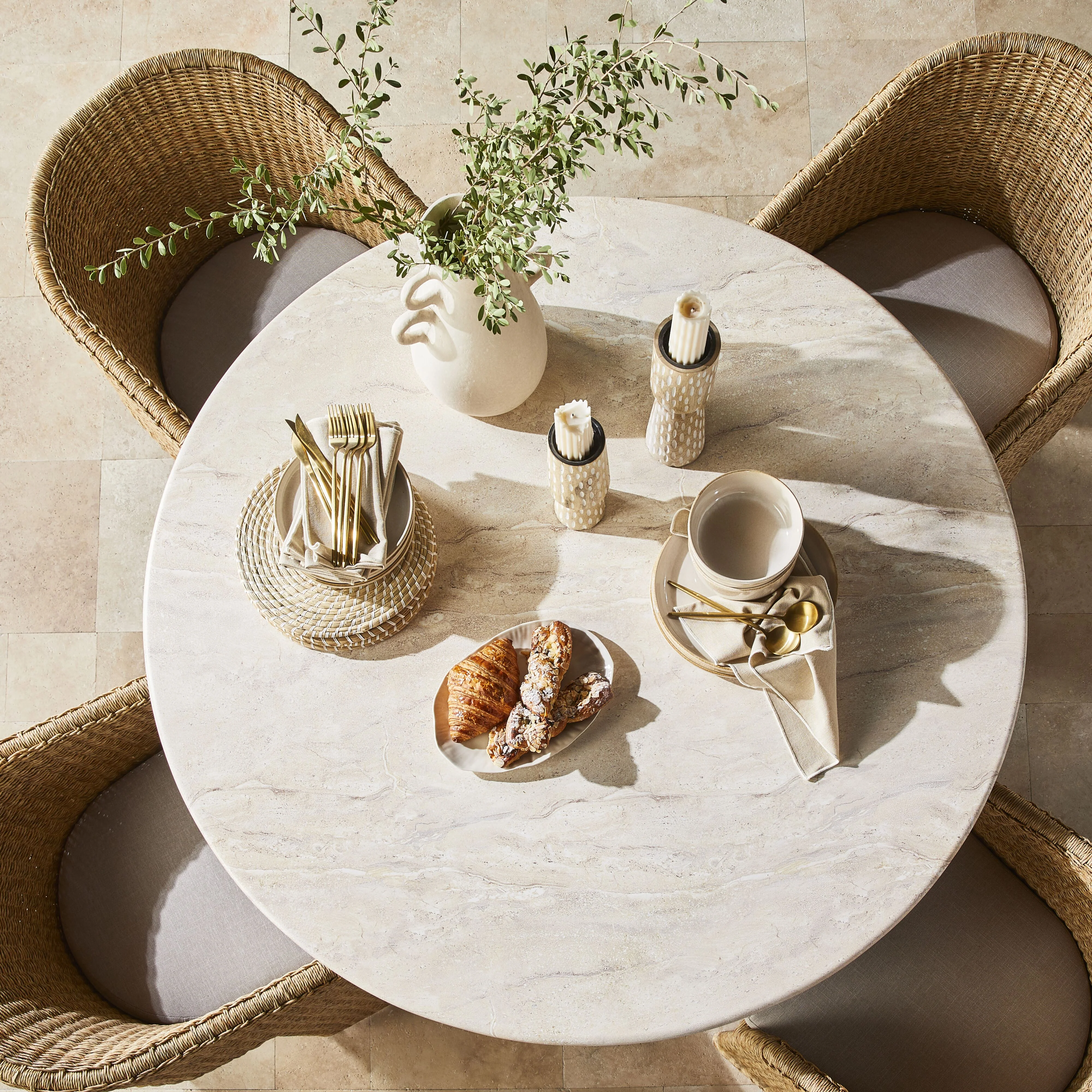 Adaline Round Dining Table 135cm - Image 10