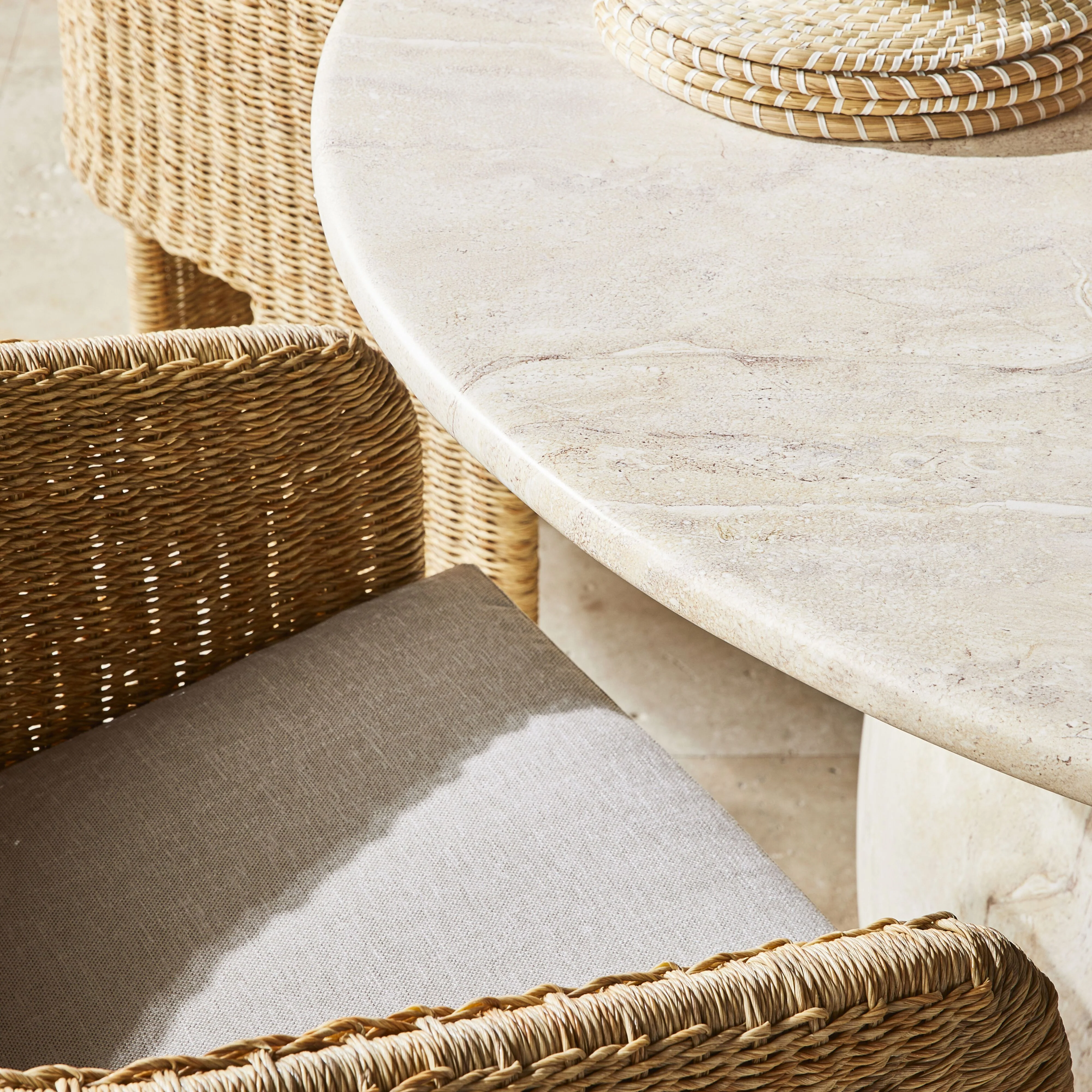 Adaline Round Dining Table 135cm - Image 13
