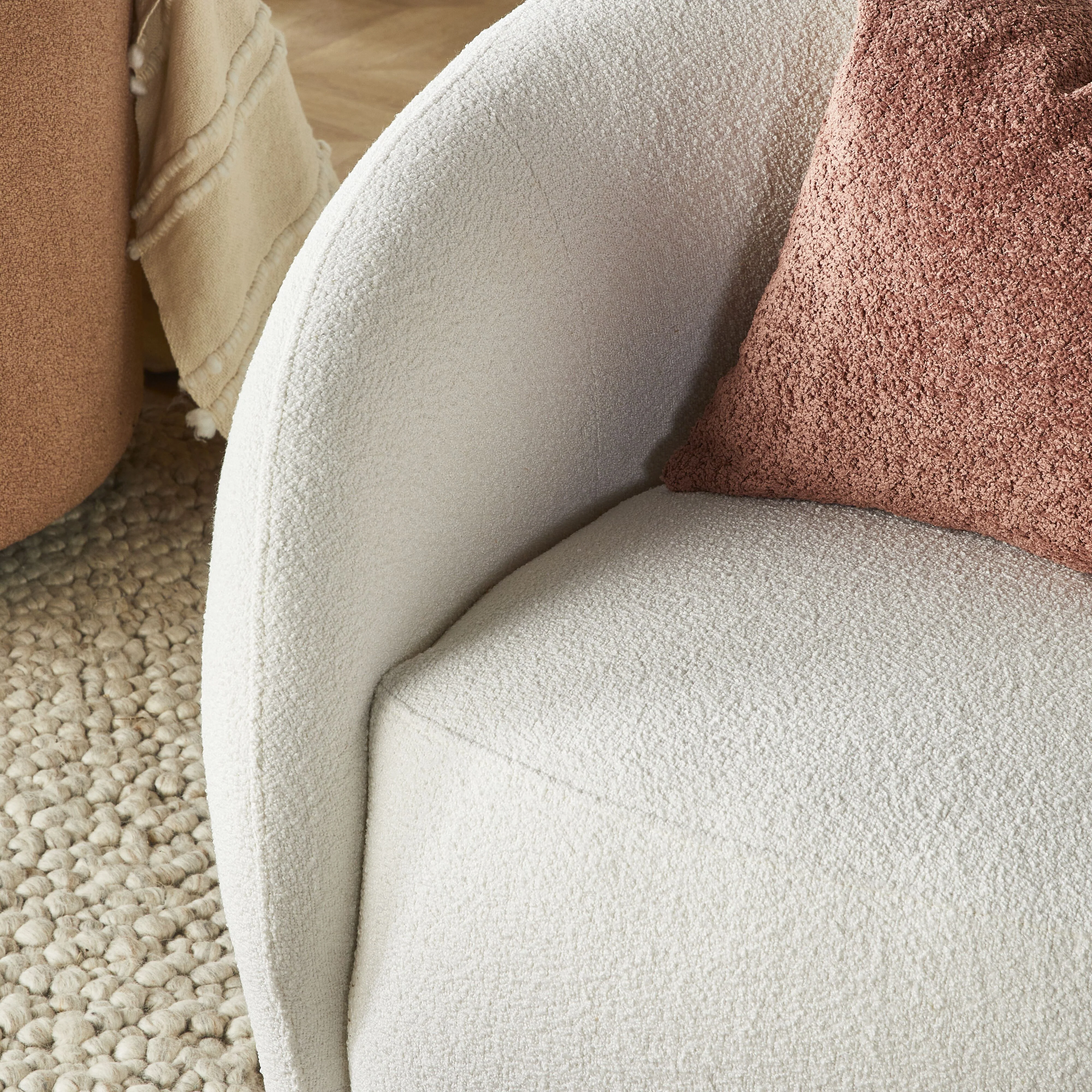 Alessa Swivel Armchair Luna Cloud White - Image 10