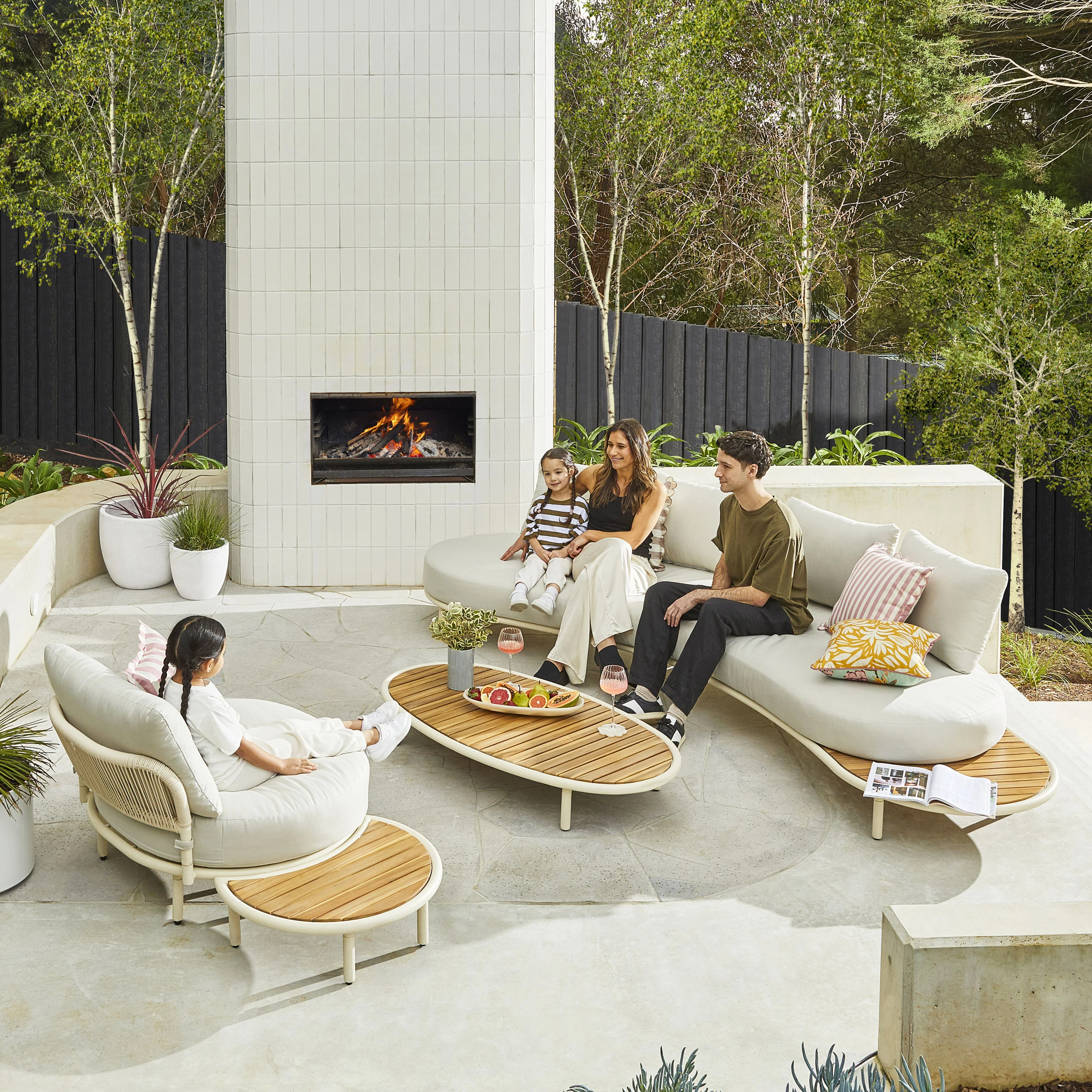 Alesso Curved Occasional Chair - Image 15