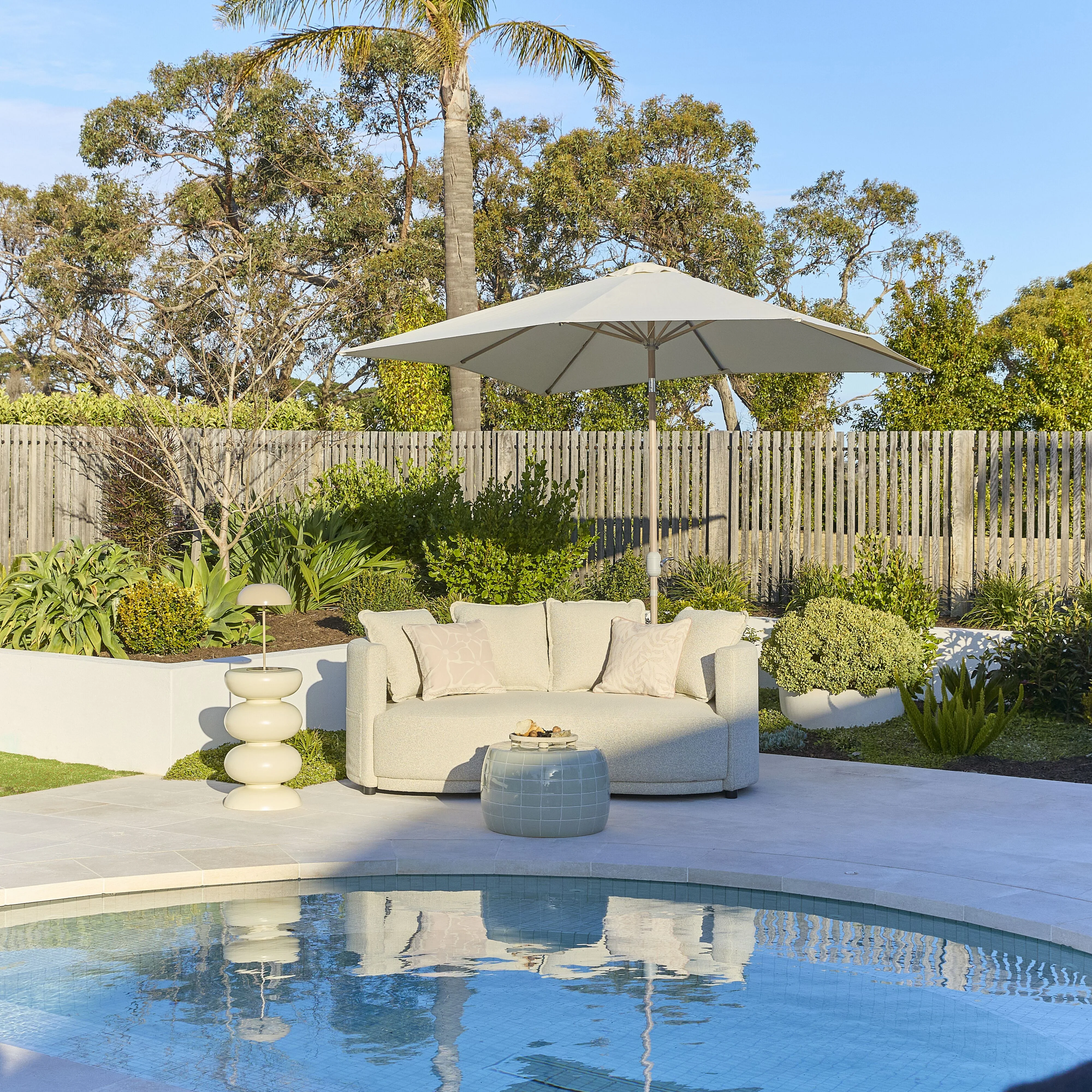 Aletta 3 Seater Sofa - Image 11