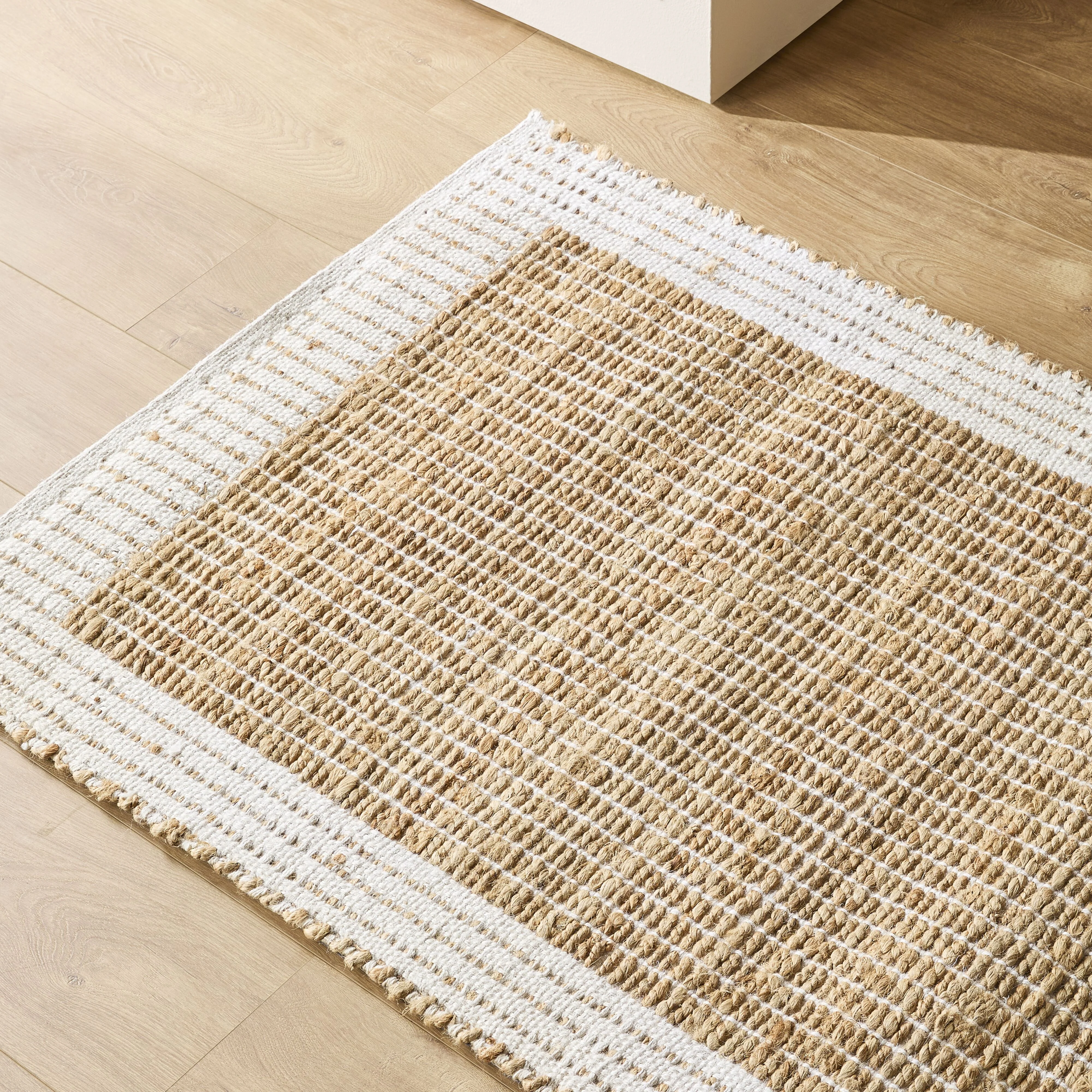 Alhambra Border Jute Runner Wheat 80x300cm - Image 5