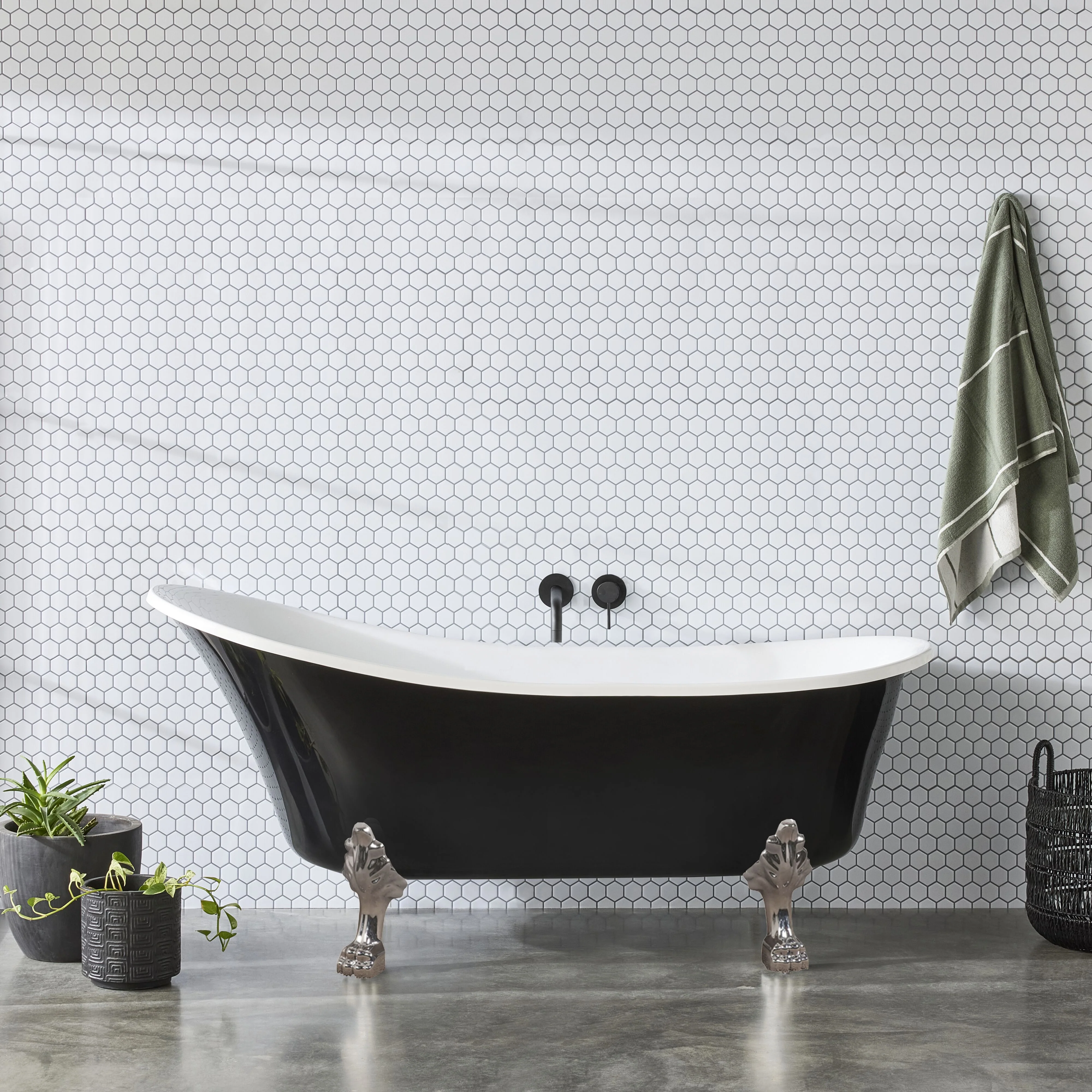 Alto Black Bath 1700mm with Chrome Feet Package - Image 2