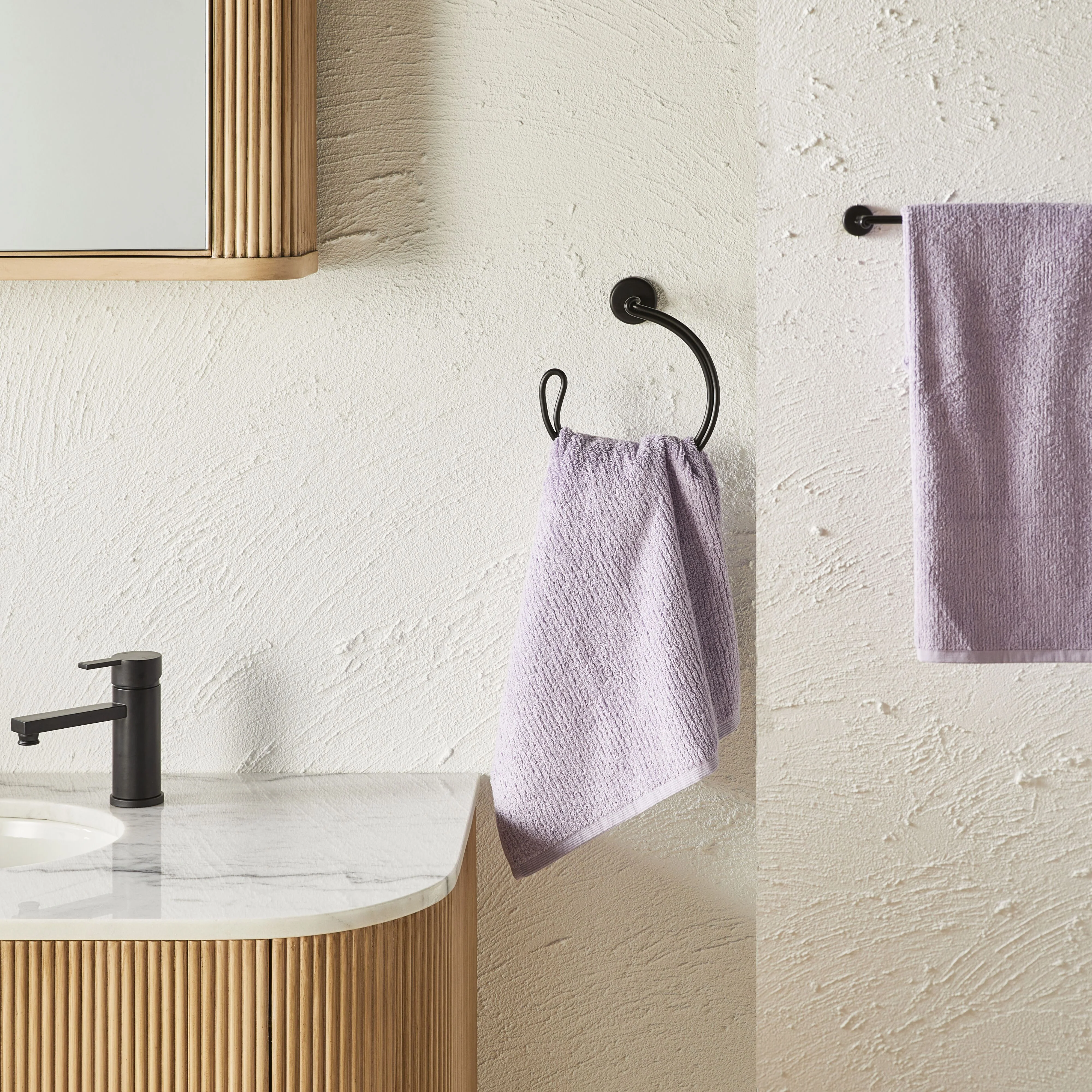 Amery Guest Towel Ring Matte Black - Image 4