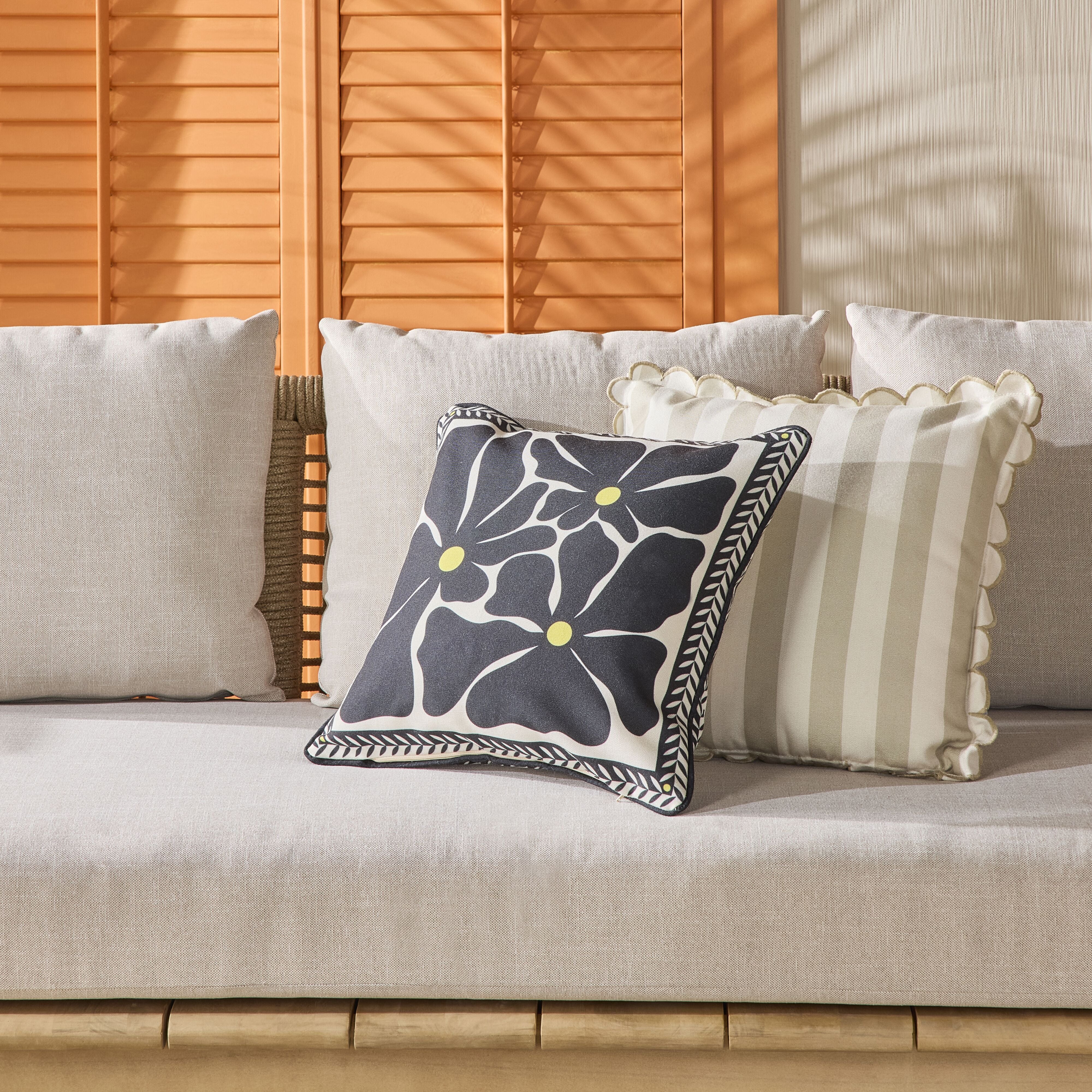 Aruba Achromatic Bouquet Outdoor Cushion 45x45cm - Image 6