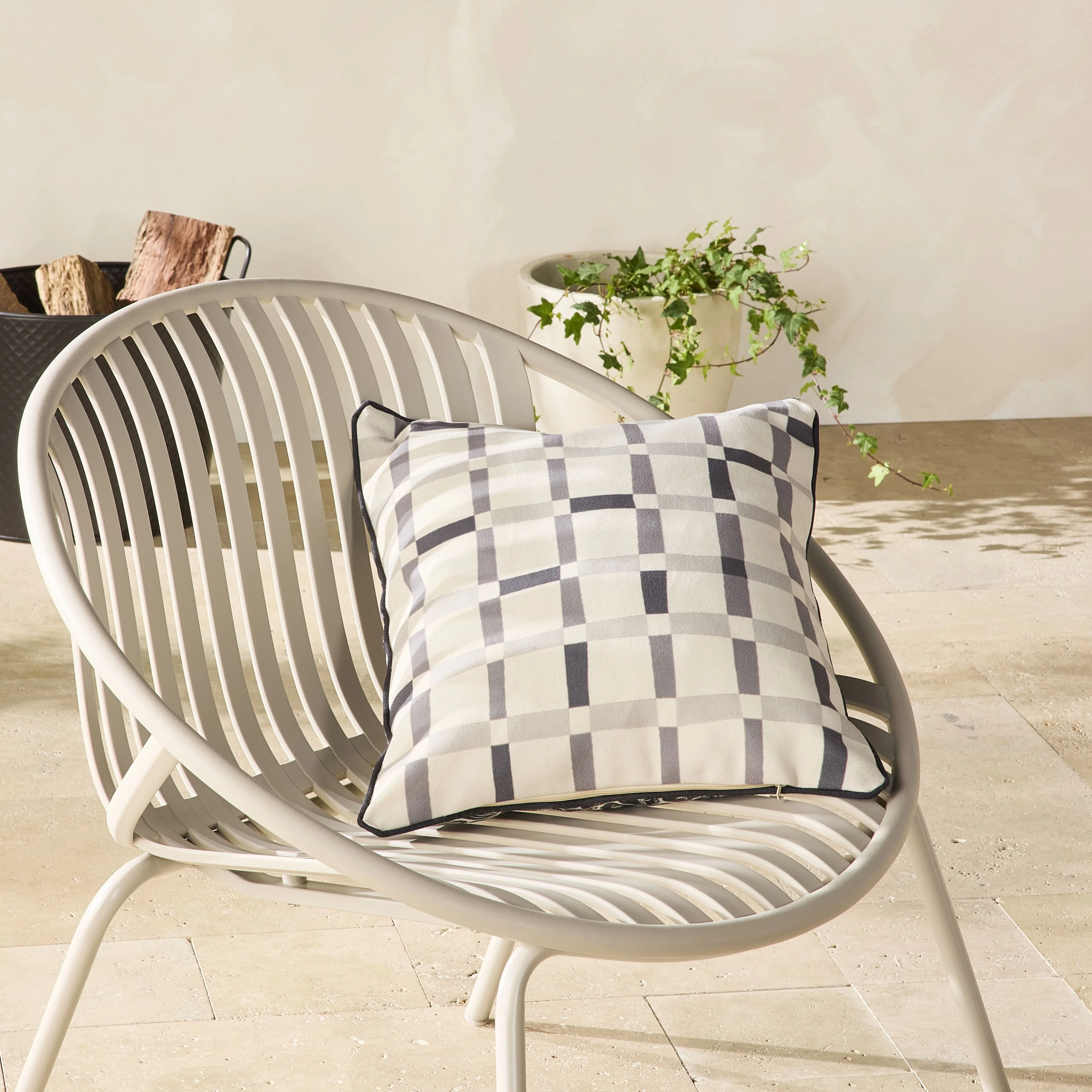 Aruba Achromatic Pineapples Outdoor Cushion 45x45cm - Image 5