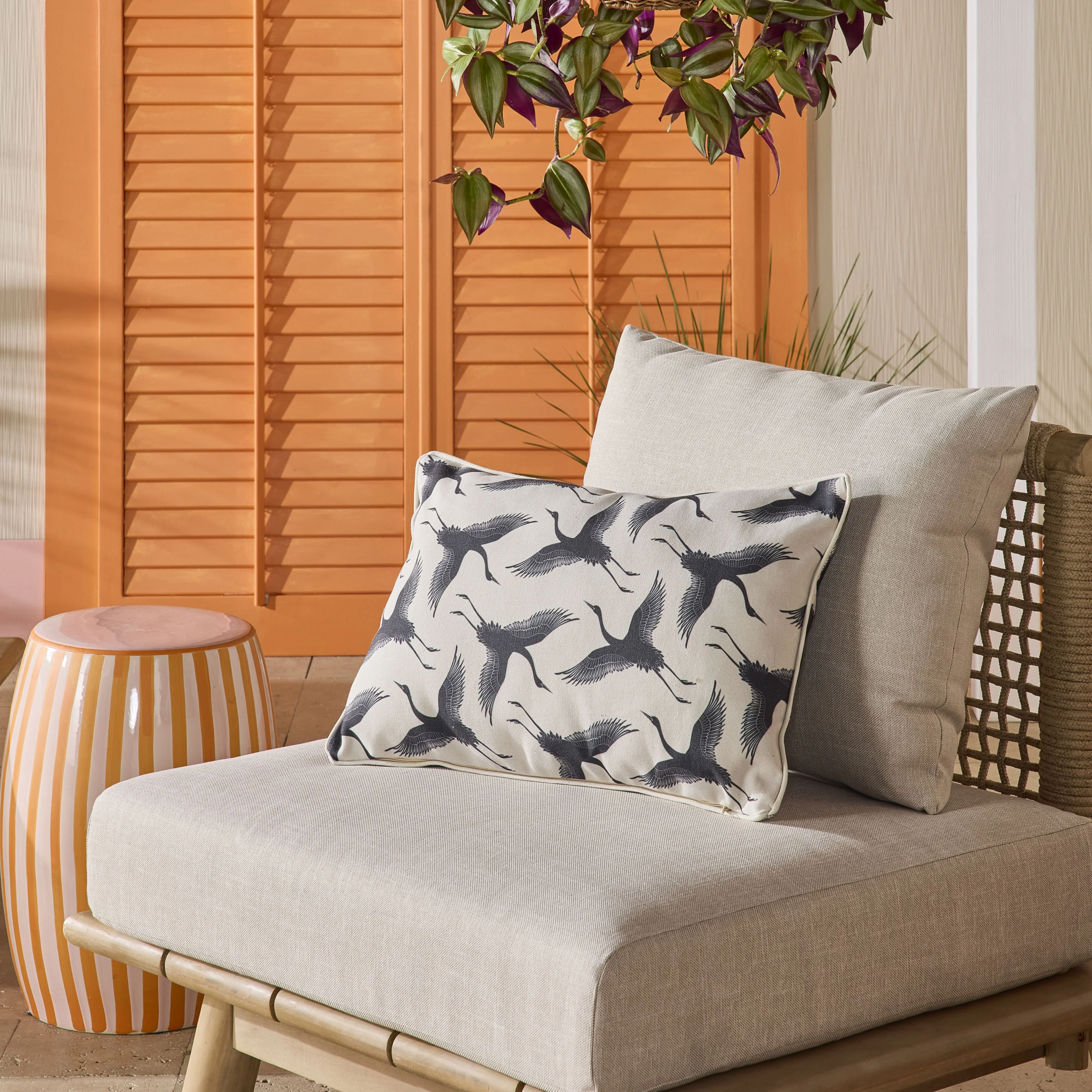 Aruba Flying Storks Outdoor Cushion 35x55cm - Image 5