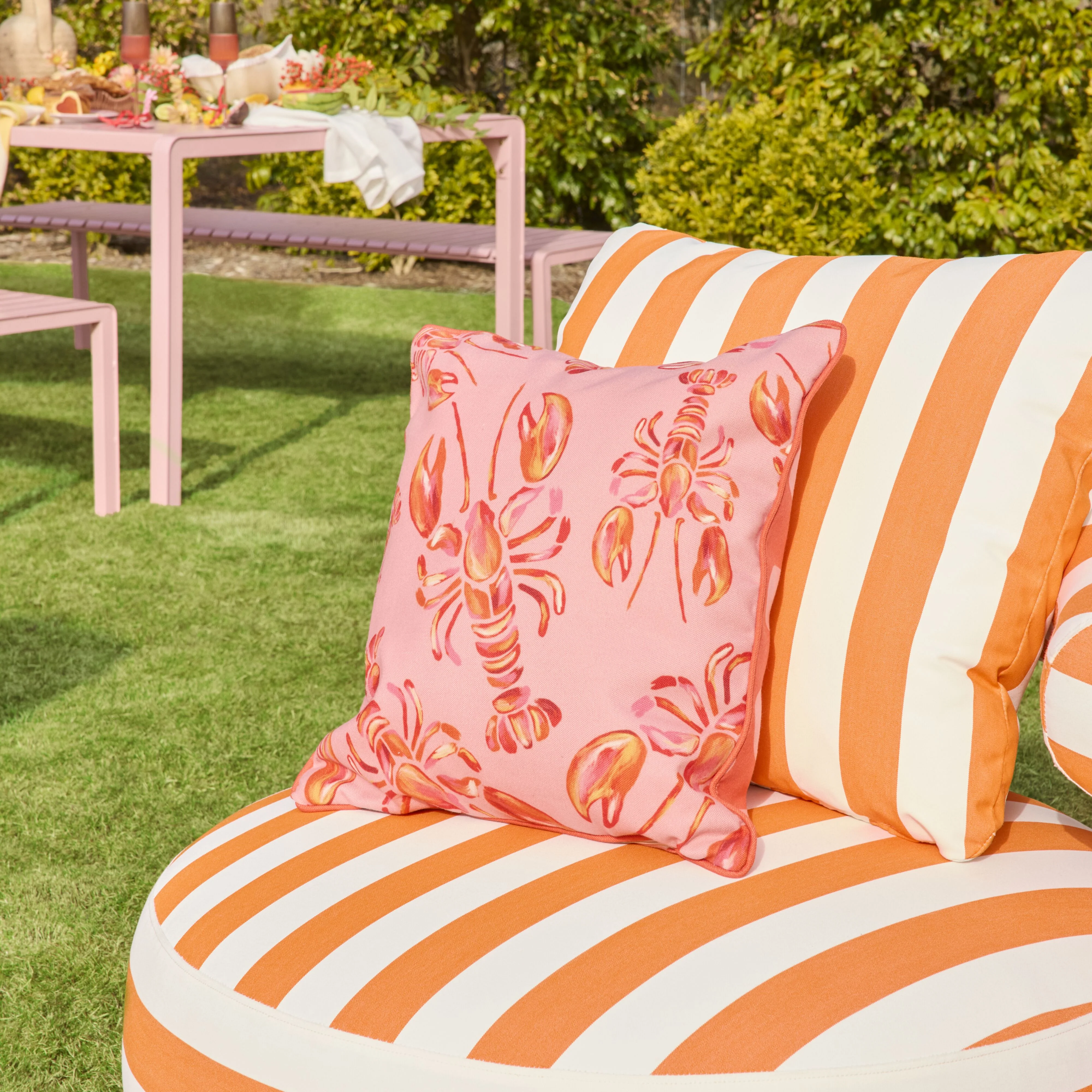 Aruba Lobster Waves Outdoor Cushion 45x45cm - Image 5
