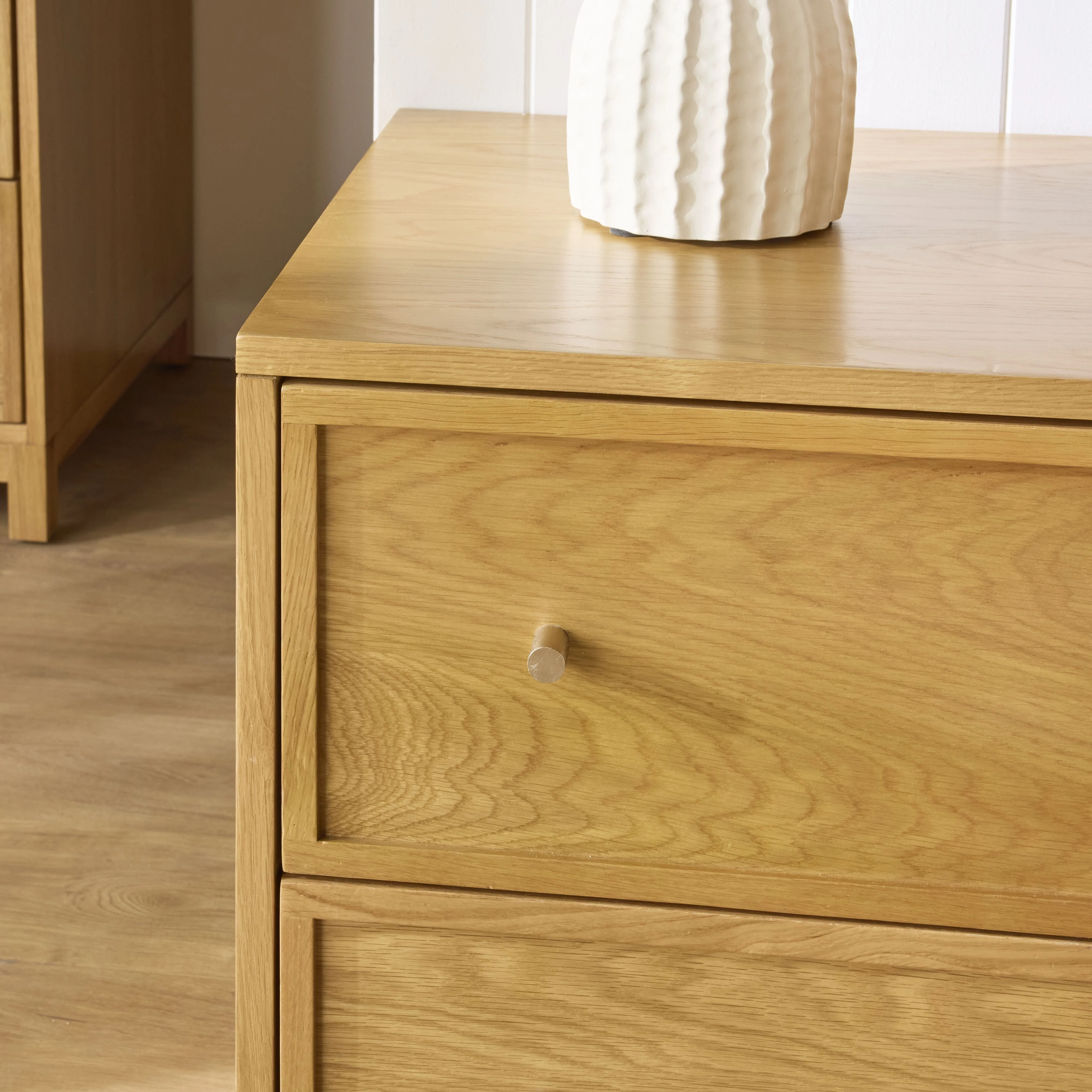 Avalon Large 2 Drawer Bedside Light Oak - Image 10