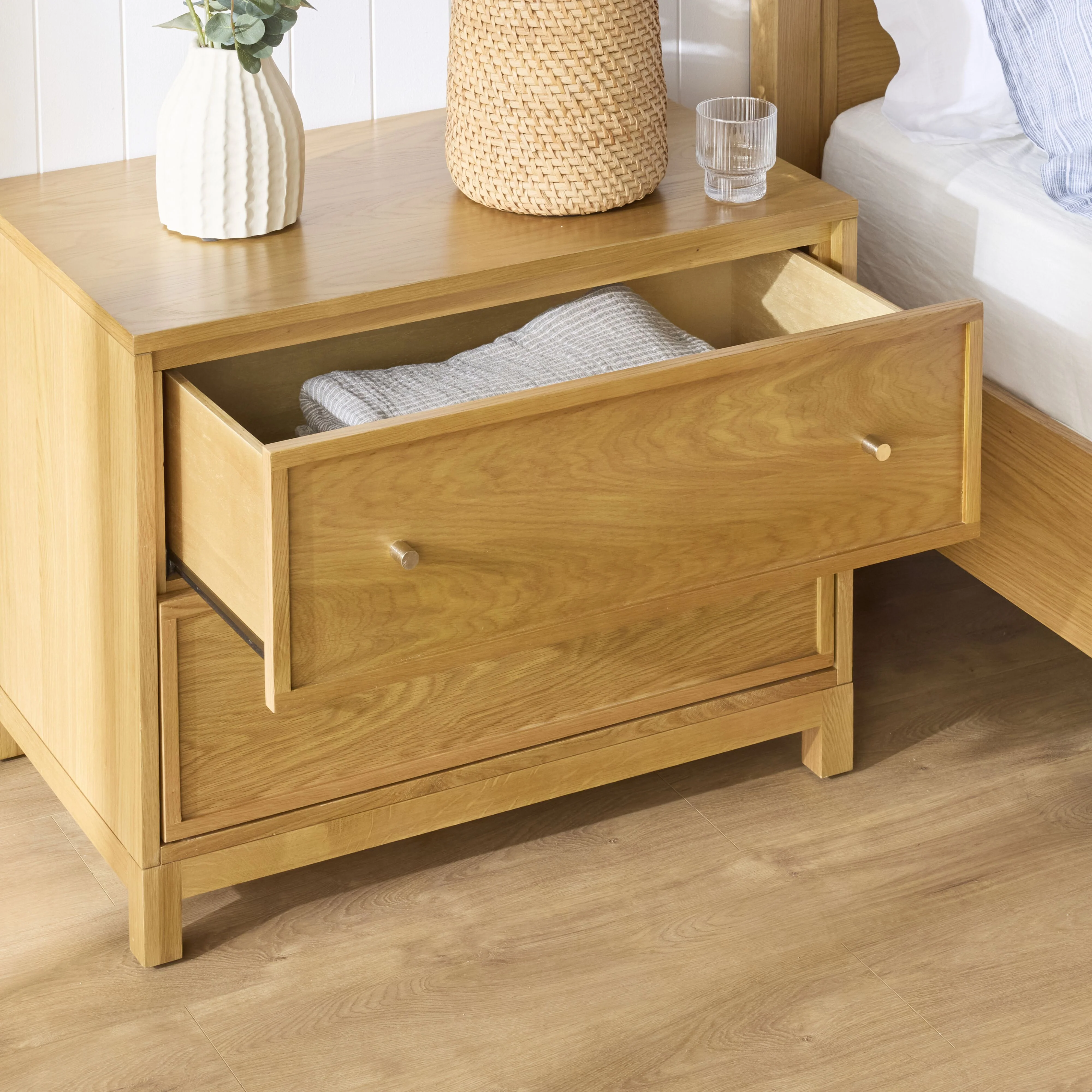 Avalon Large 2 Drawer Bedside Light Oak - Image 11