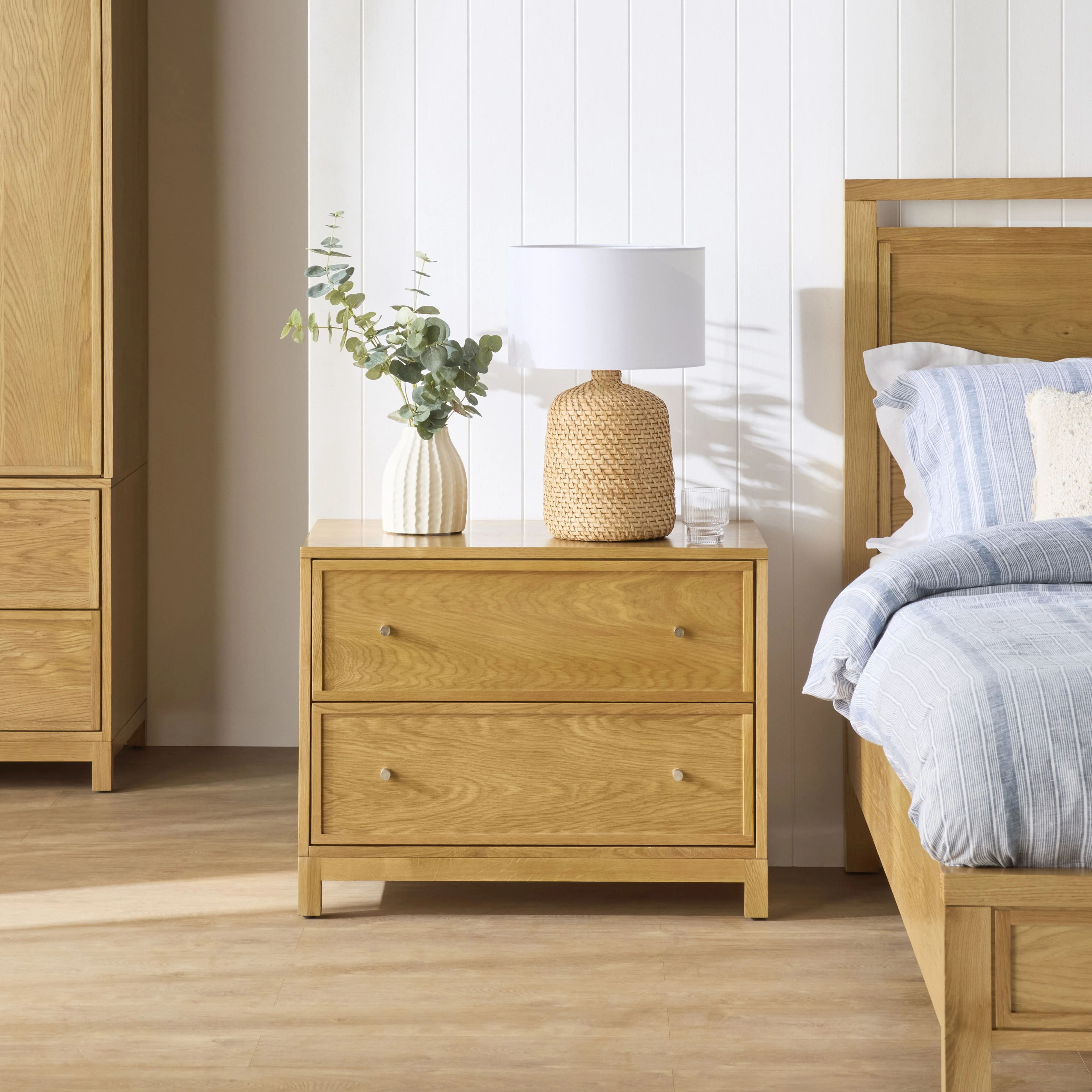 Avalon Large 2 Drawer Bedside Light Oak - Image 8