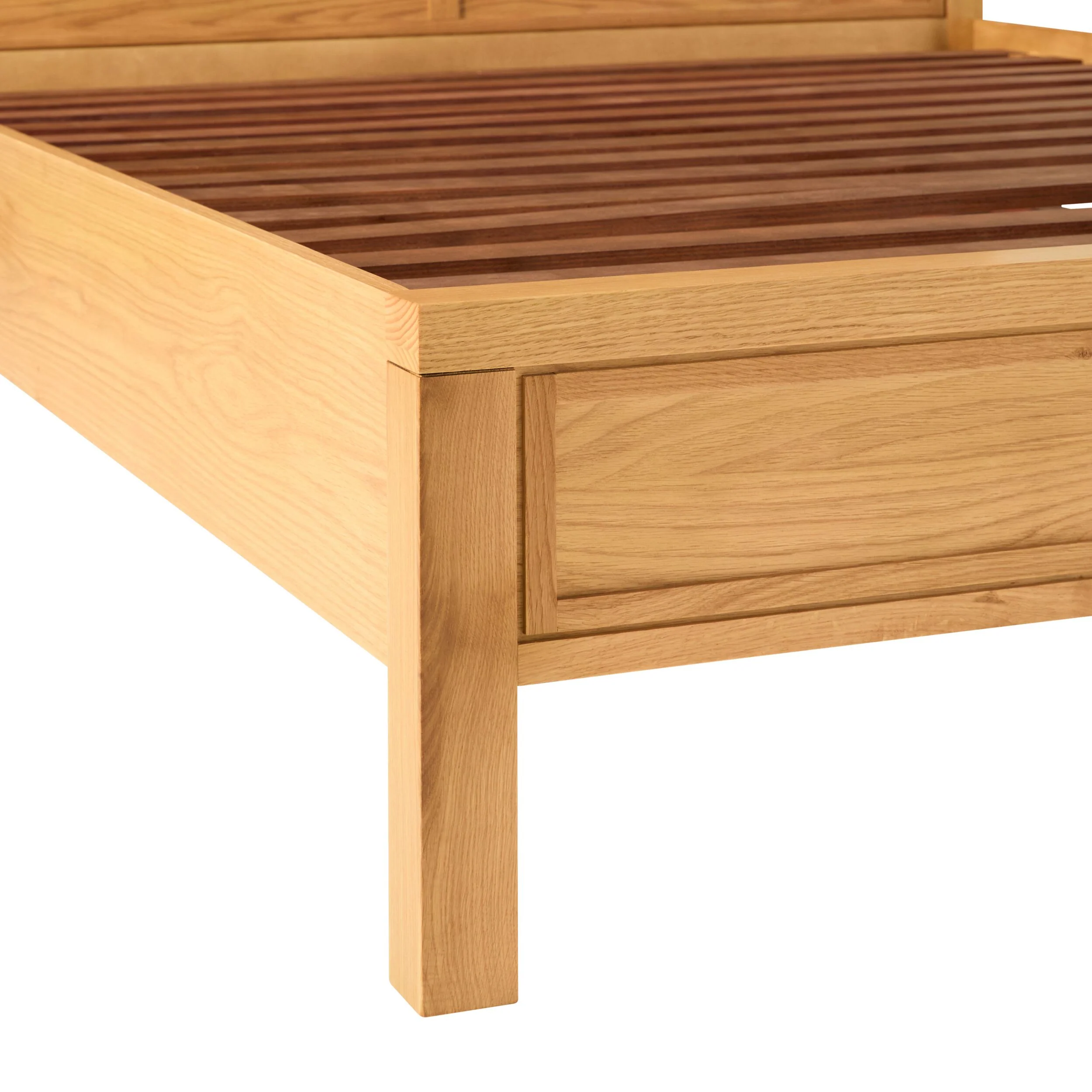 Avalon Queen Bed Light Oak - Image 5