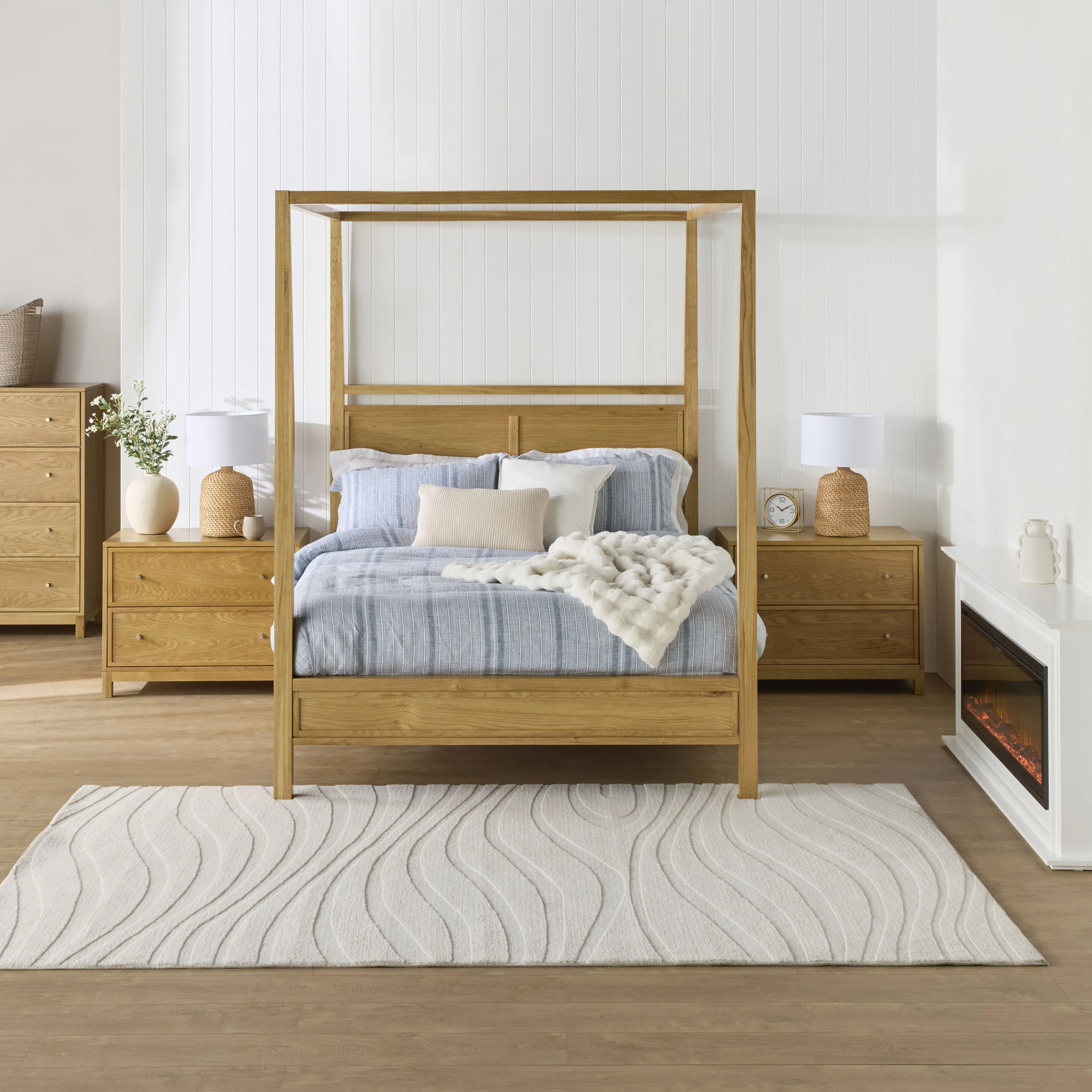 Avalon Queen Four Poster Bed Light Oak - Image 8