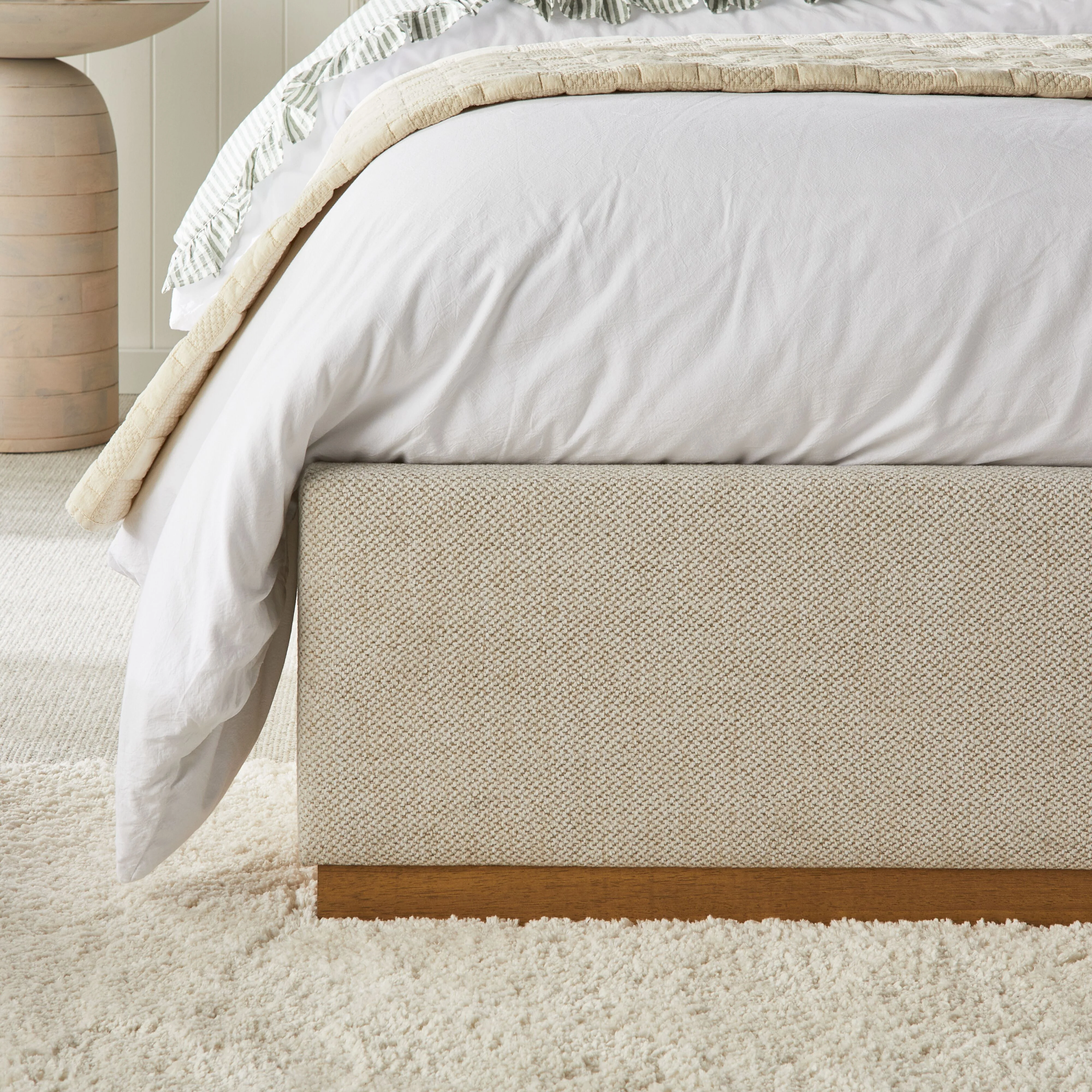 Avalonia Bed King - Image 12