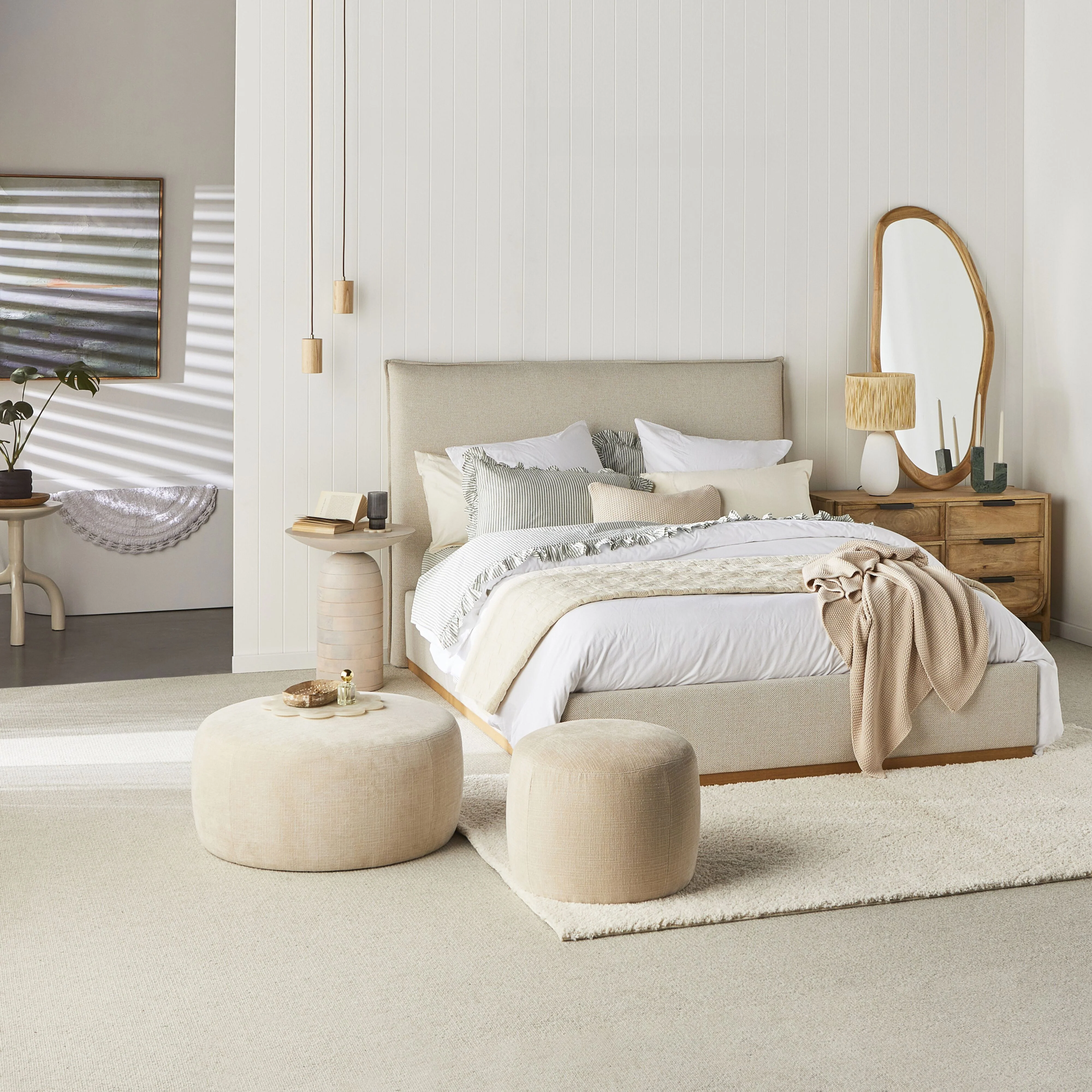Avalonia Bed Queen - Image 9