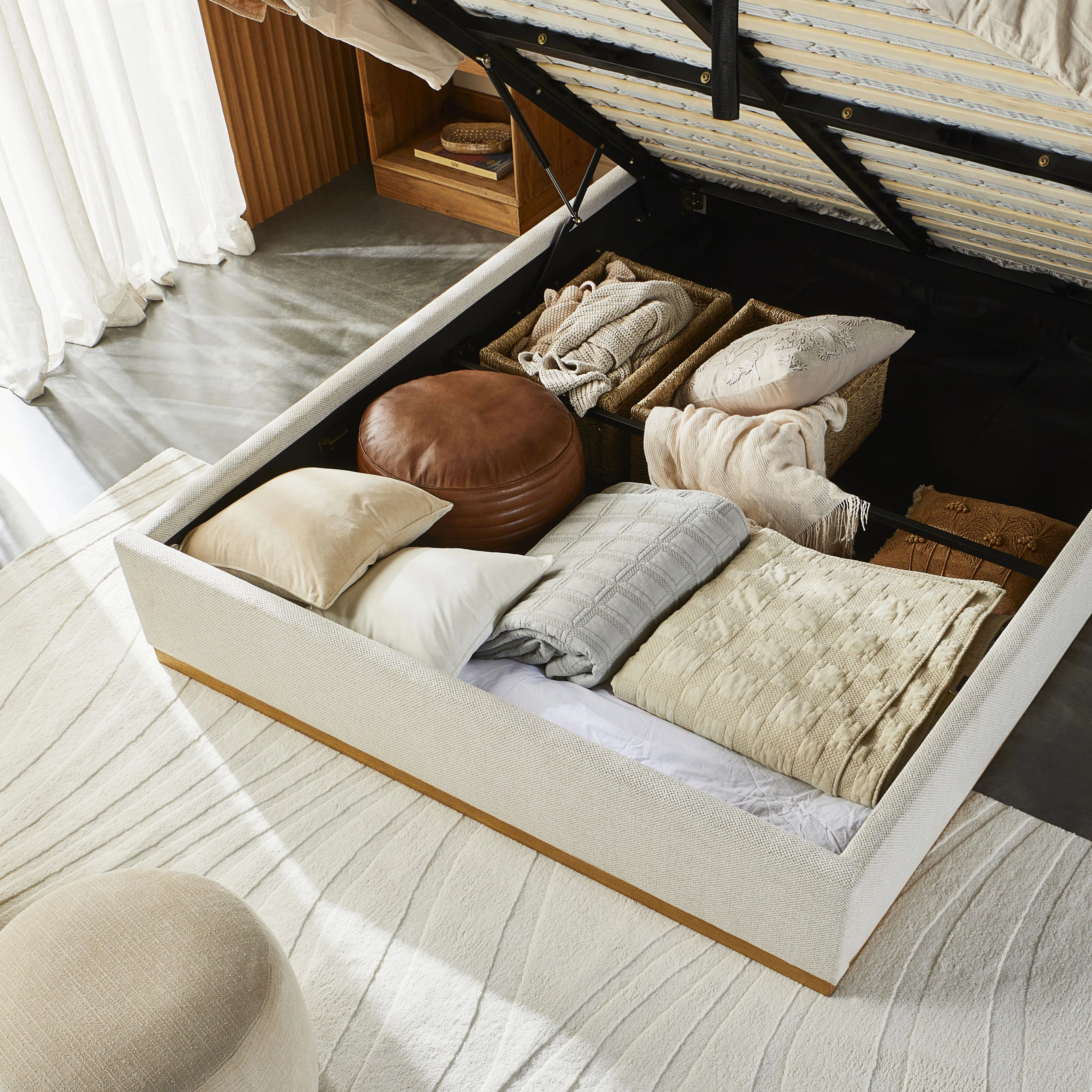 Avalonia Bed Queen Gas Lift - Image 13