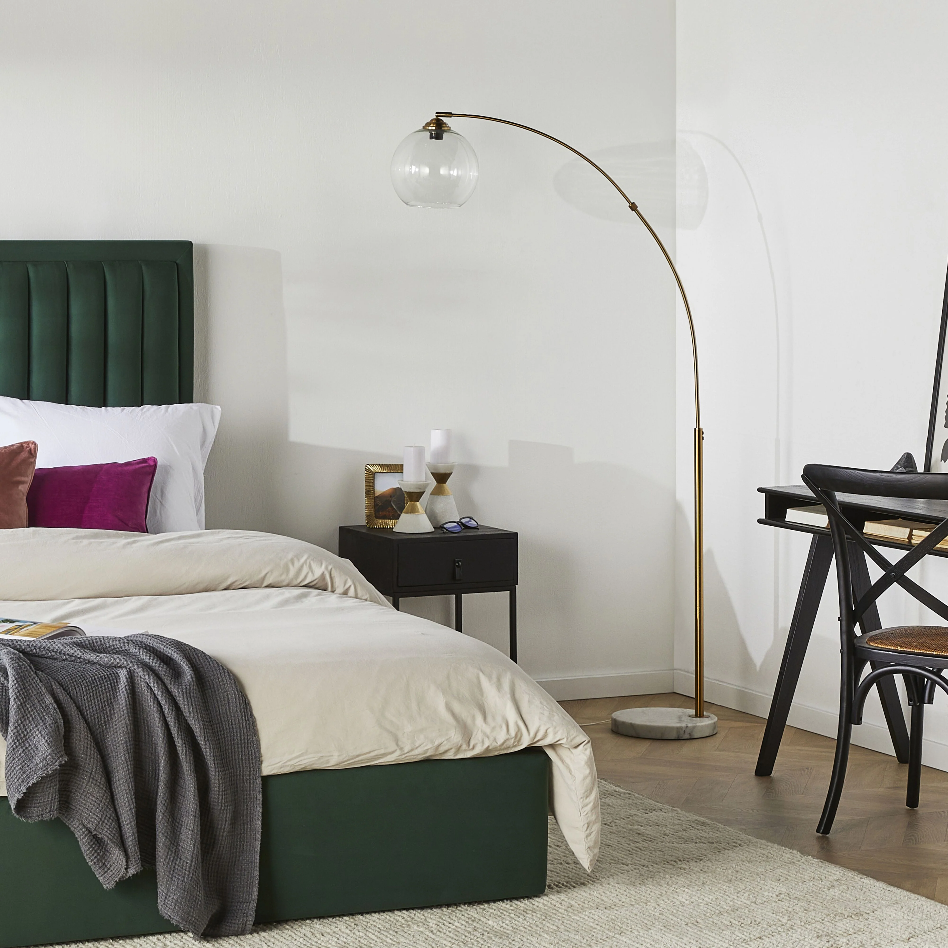 Azzedine Gold Metal Floor Lamp 166cm - Image 9