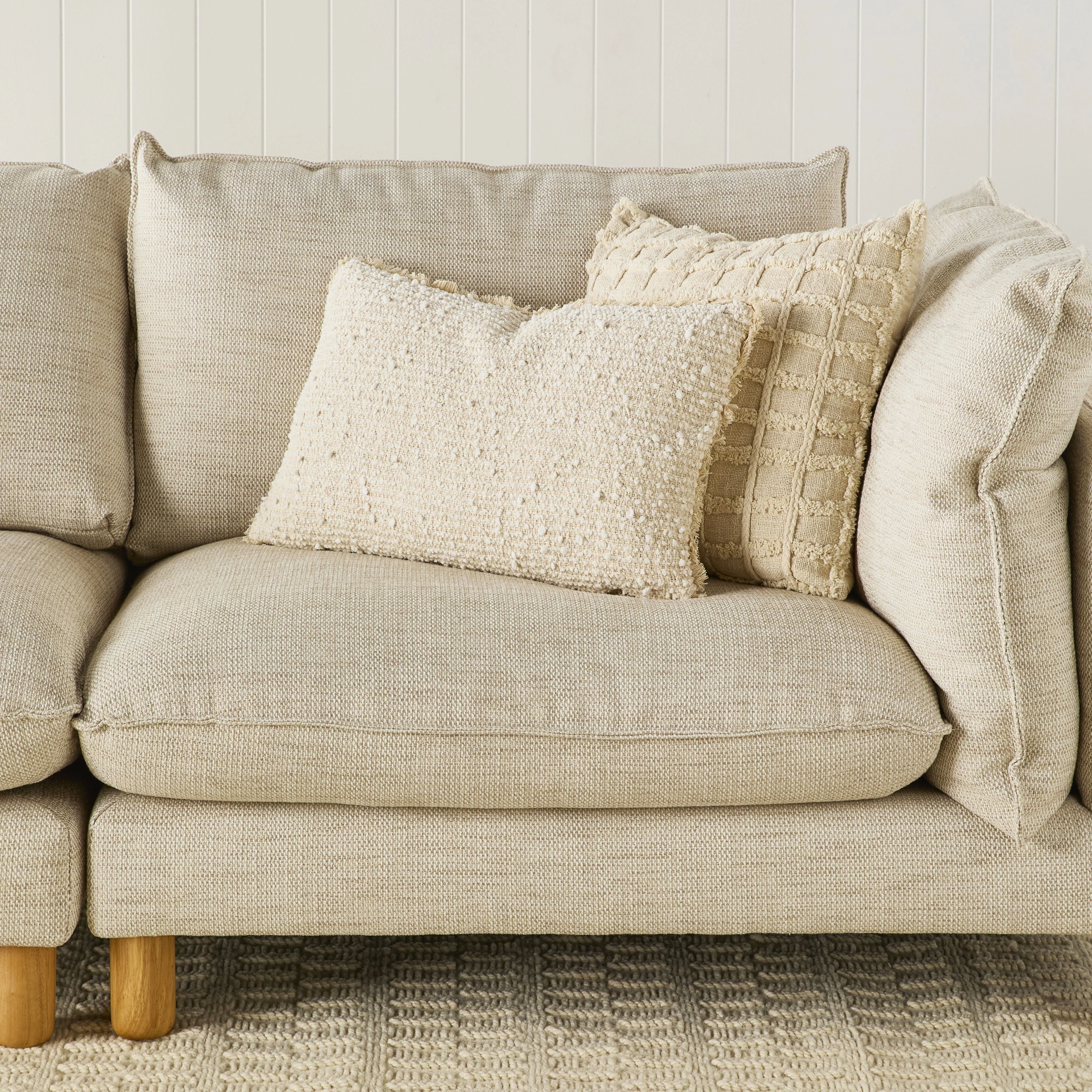 Bailey Fringed Cushion 40x60cm - Image 3
