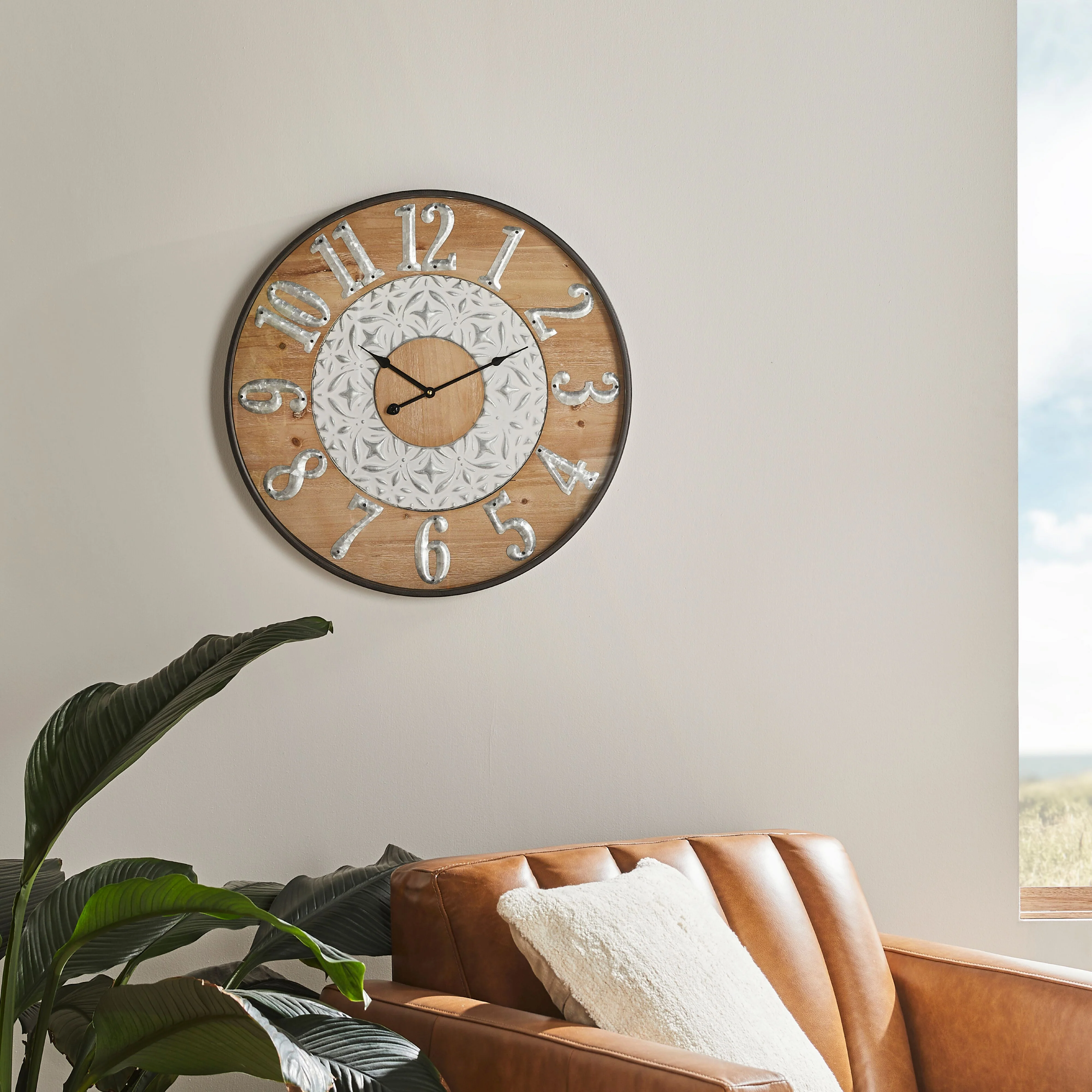 BeyondTime Grain Circle Detail Clock 60cm - Image 3