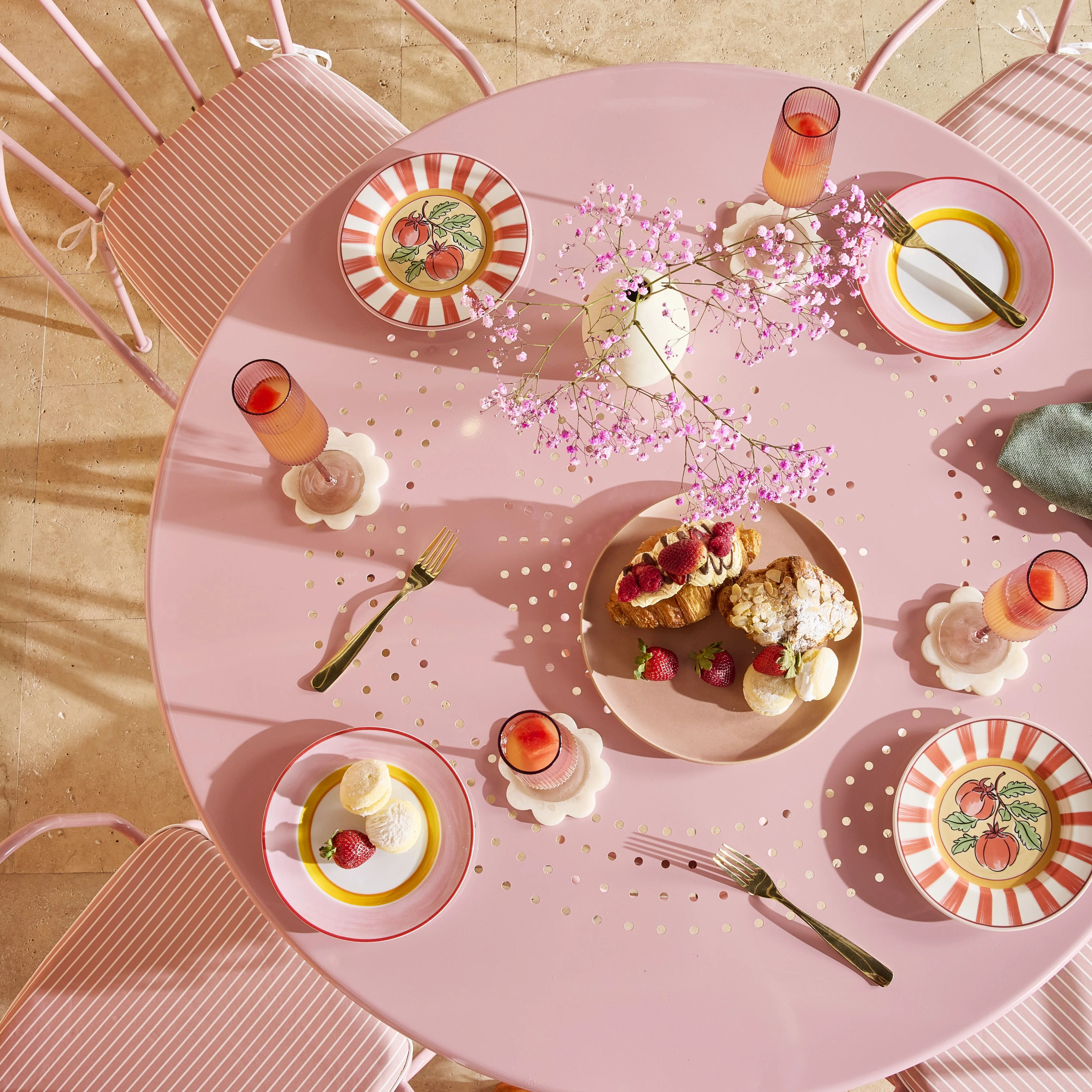 Bonnie Round Outdoor Dining Table 110cm Rose Pink - Image 6