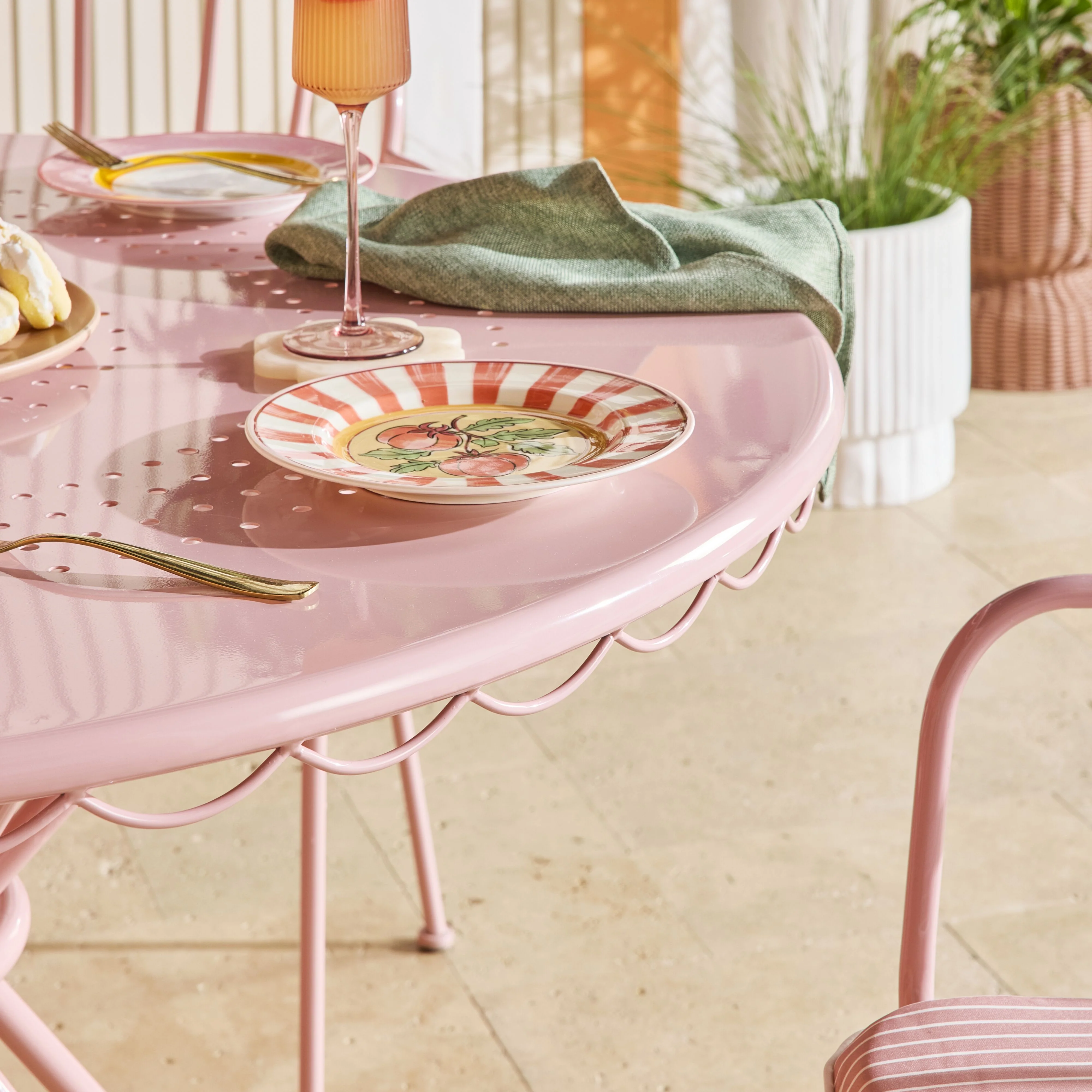Bonnie Round Outdoor Dining Table 110cm Rose Pink - Image 7