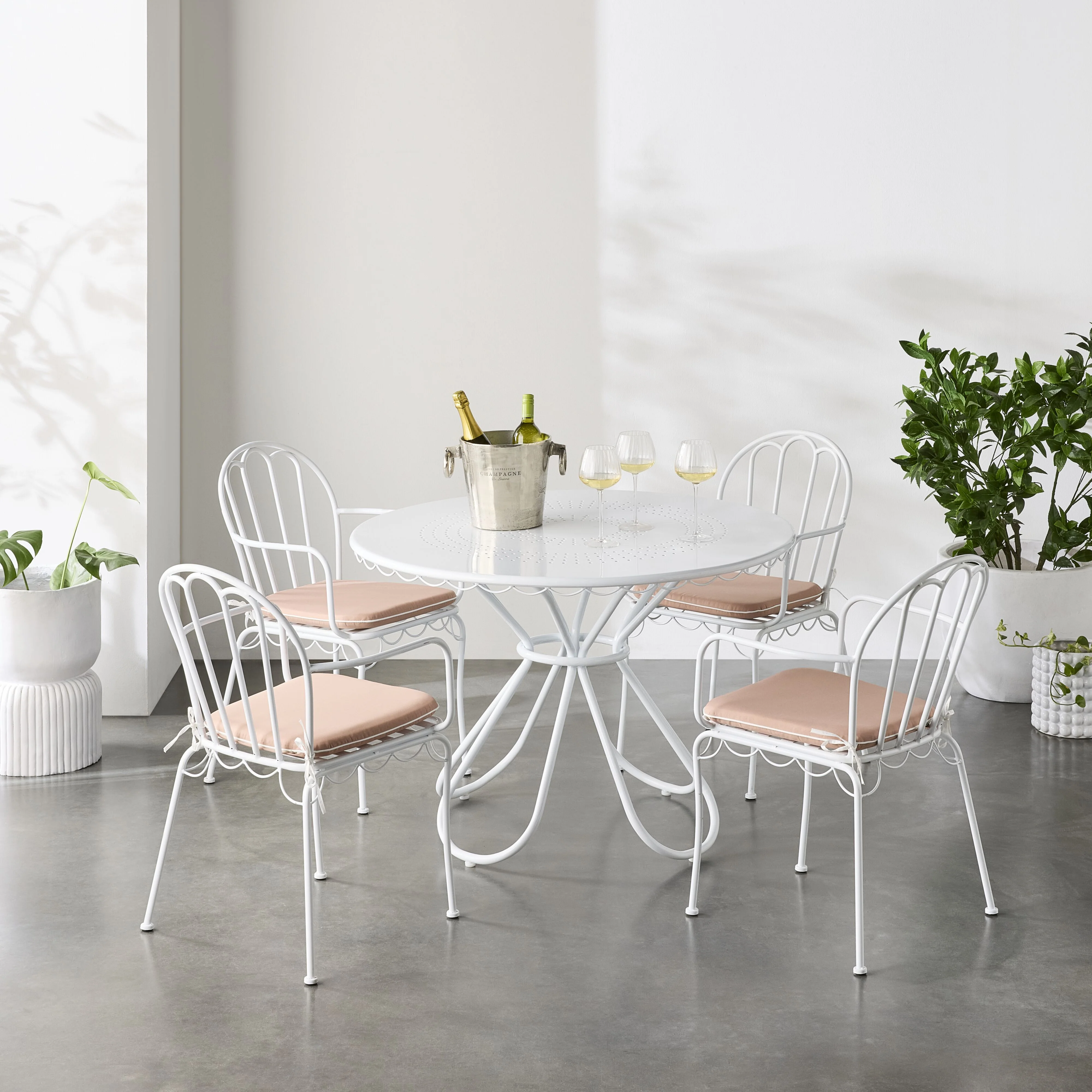 Bonnie Table 5 Piece Package - Image 5
