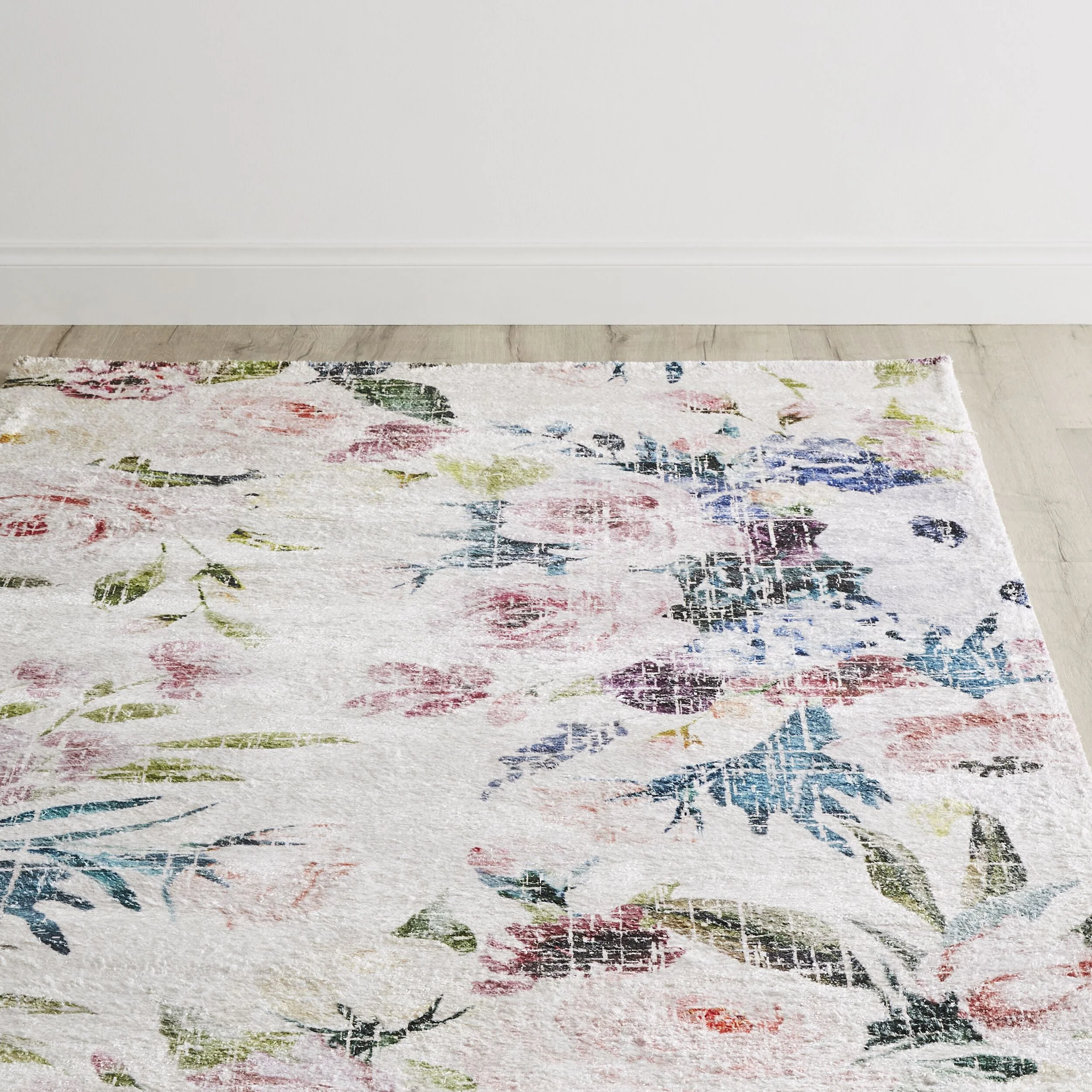Botanical Snow Digital Printed Tufted Shaggy Rug 240x150cm - Image 3