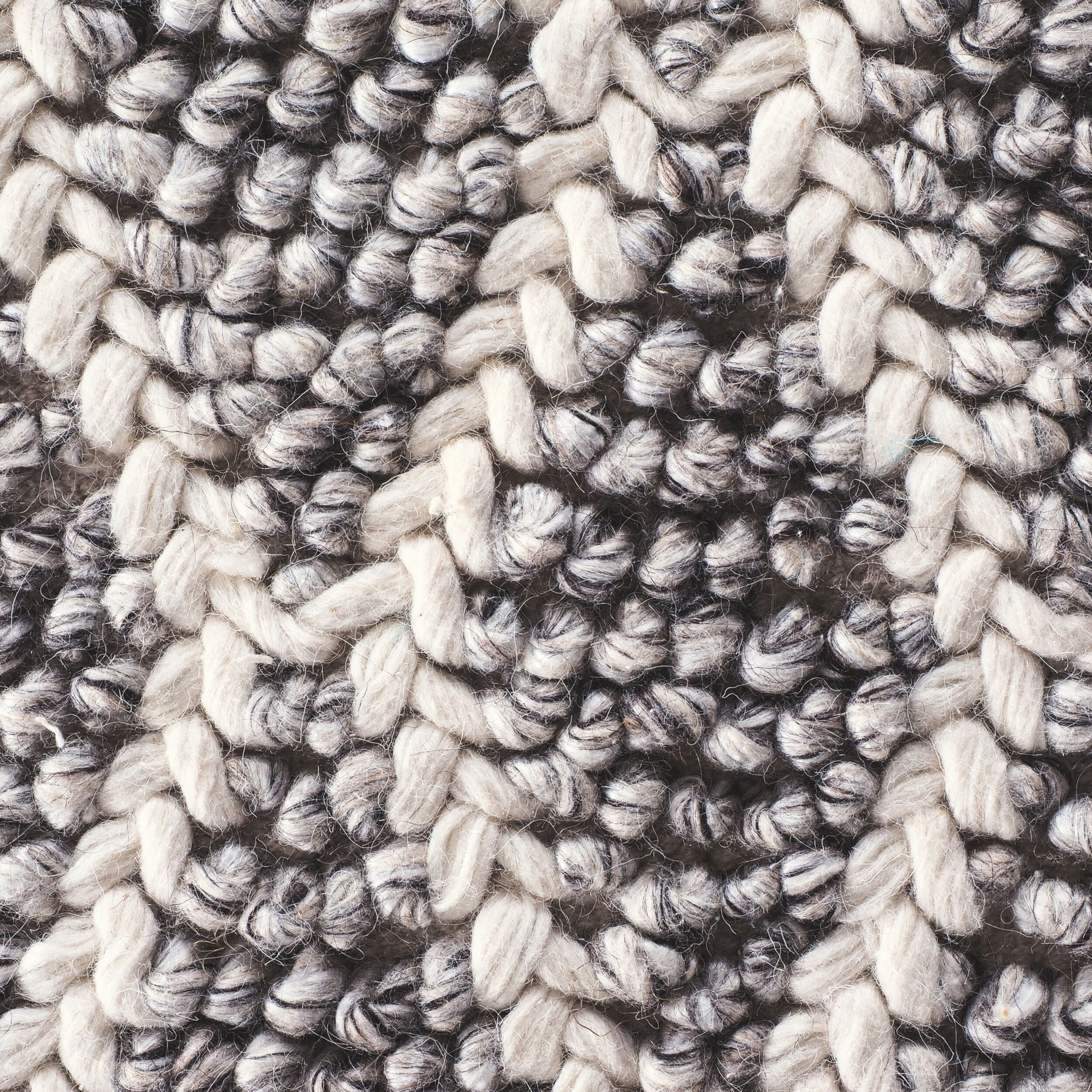 Braided Diamond Hand Woven Grey & Cream Wool Rug 240 x 300 cm - Image 3