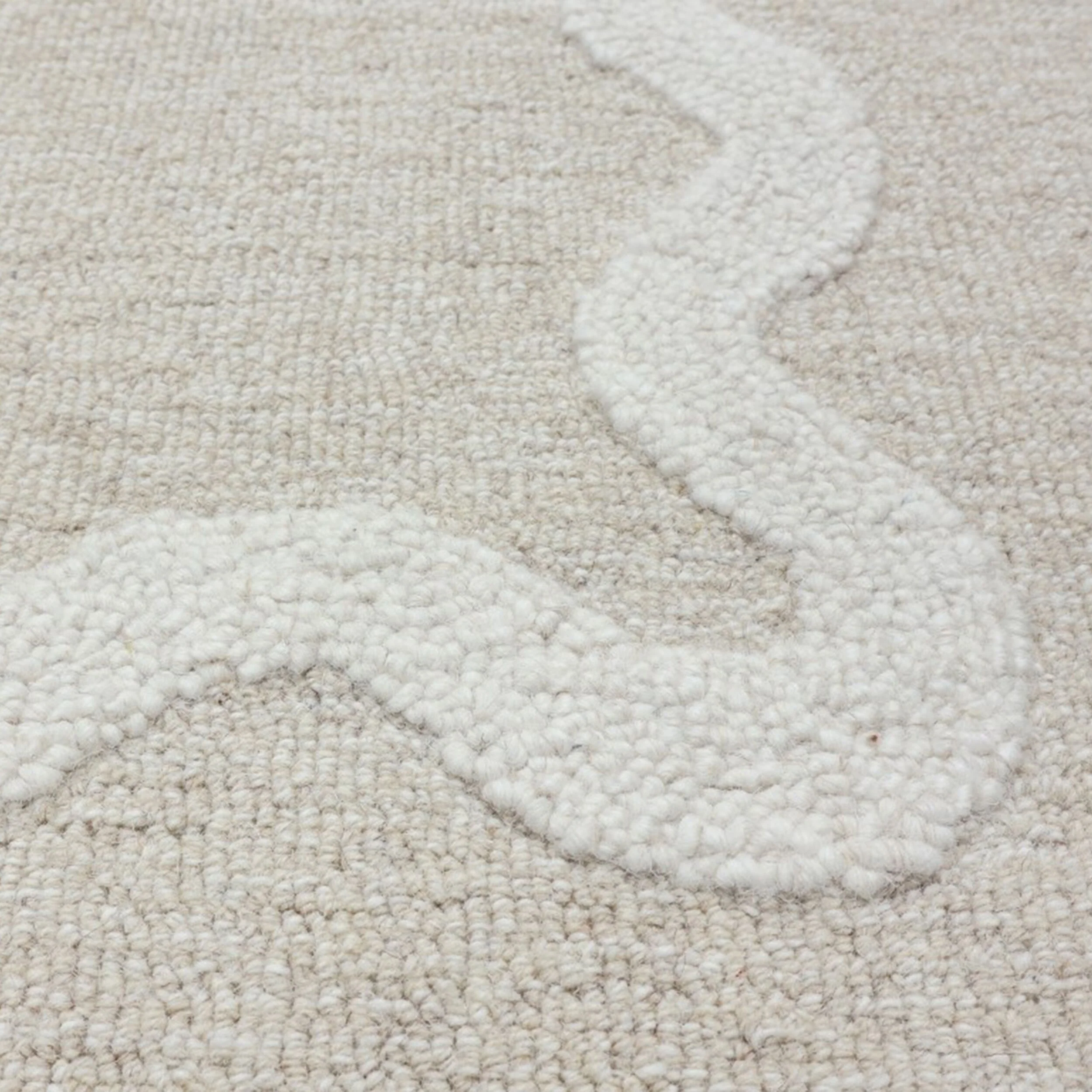 Bromby Scalloped Wool Rug 150x240cm - Image 2