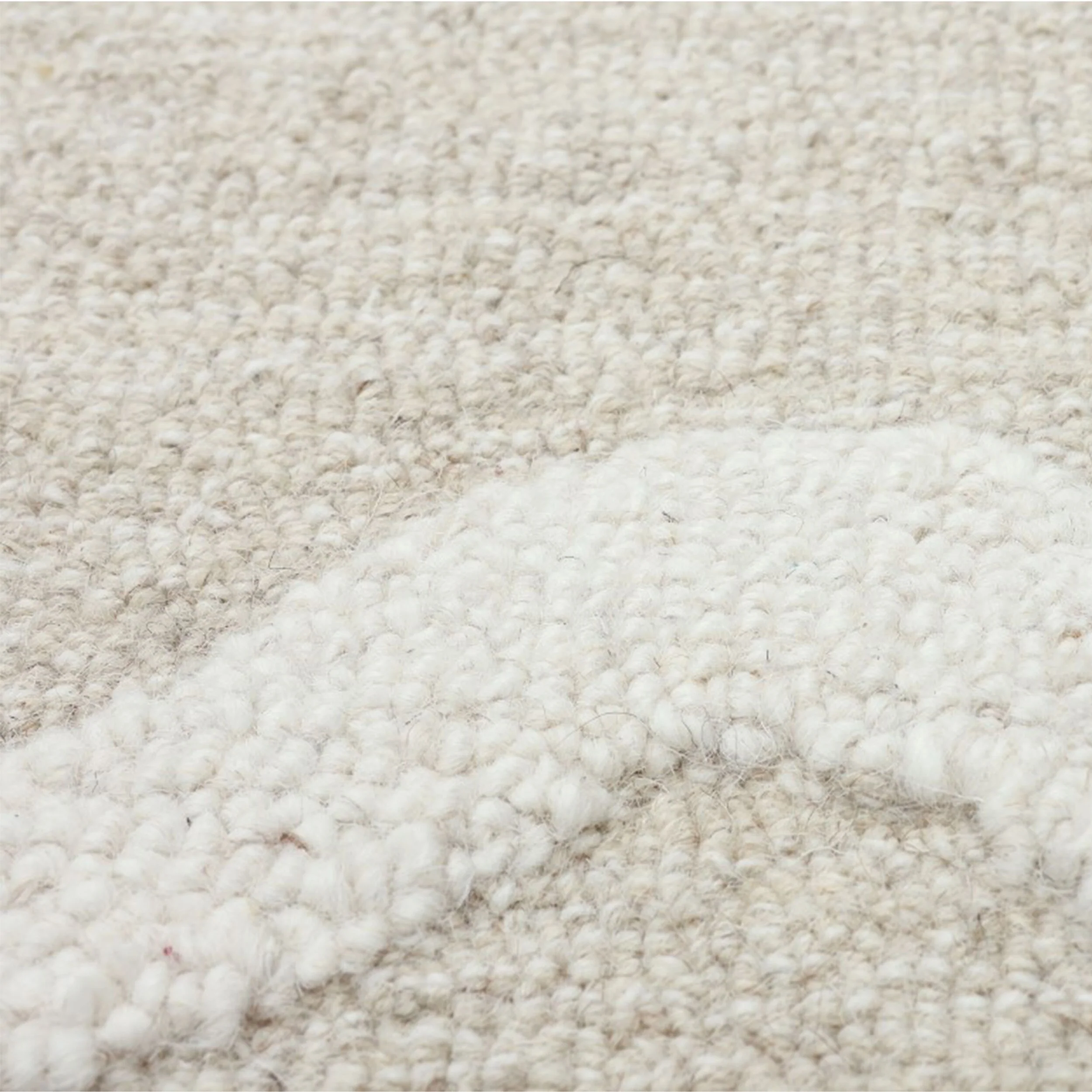 Bromby Scalloped Wool Rug 150x240cm - Image 3