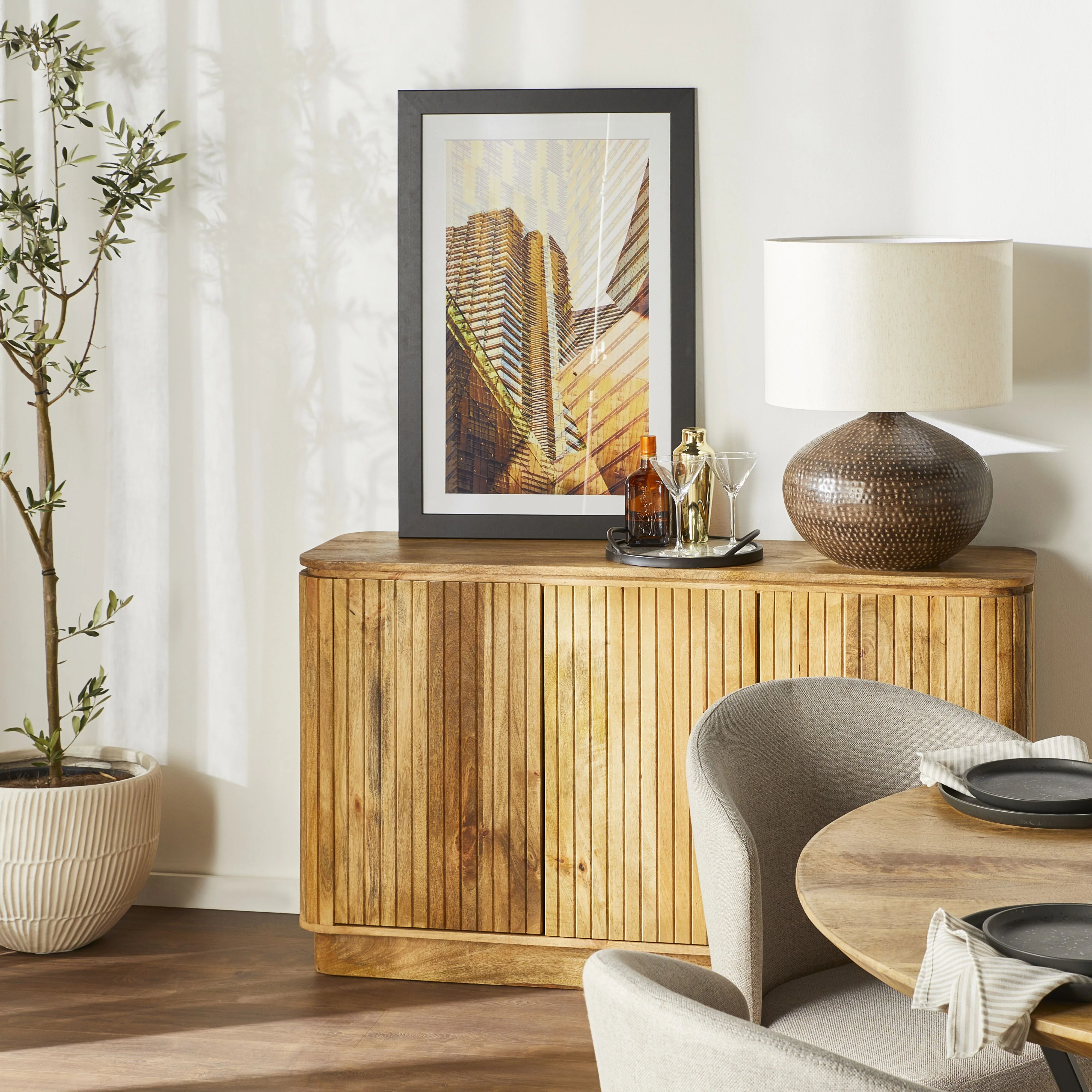 Brompton 3 Door Sideboard - Image 8