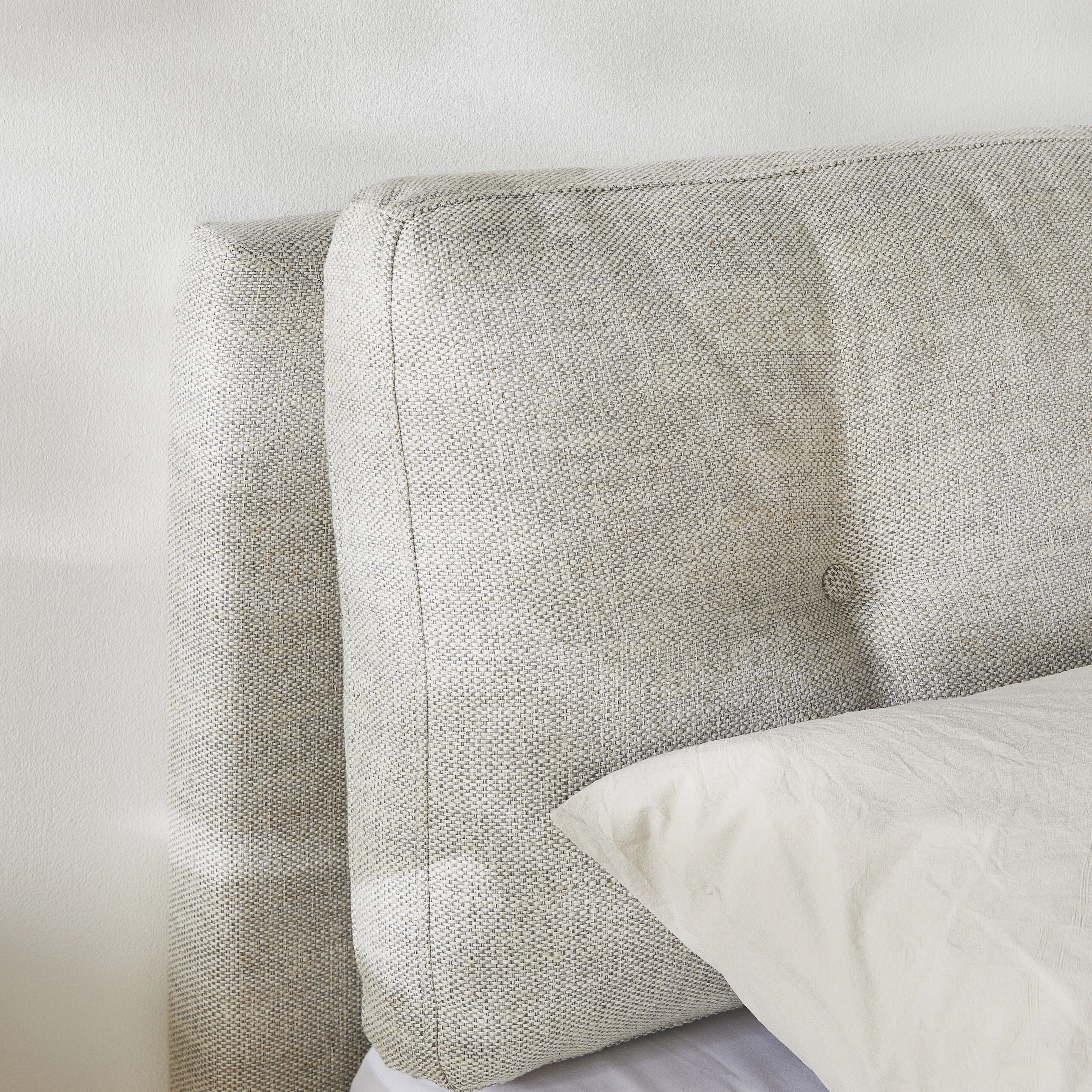 Brooklyn Queen Bed - Image 9