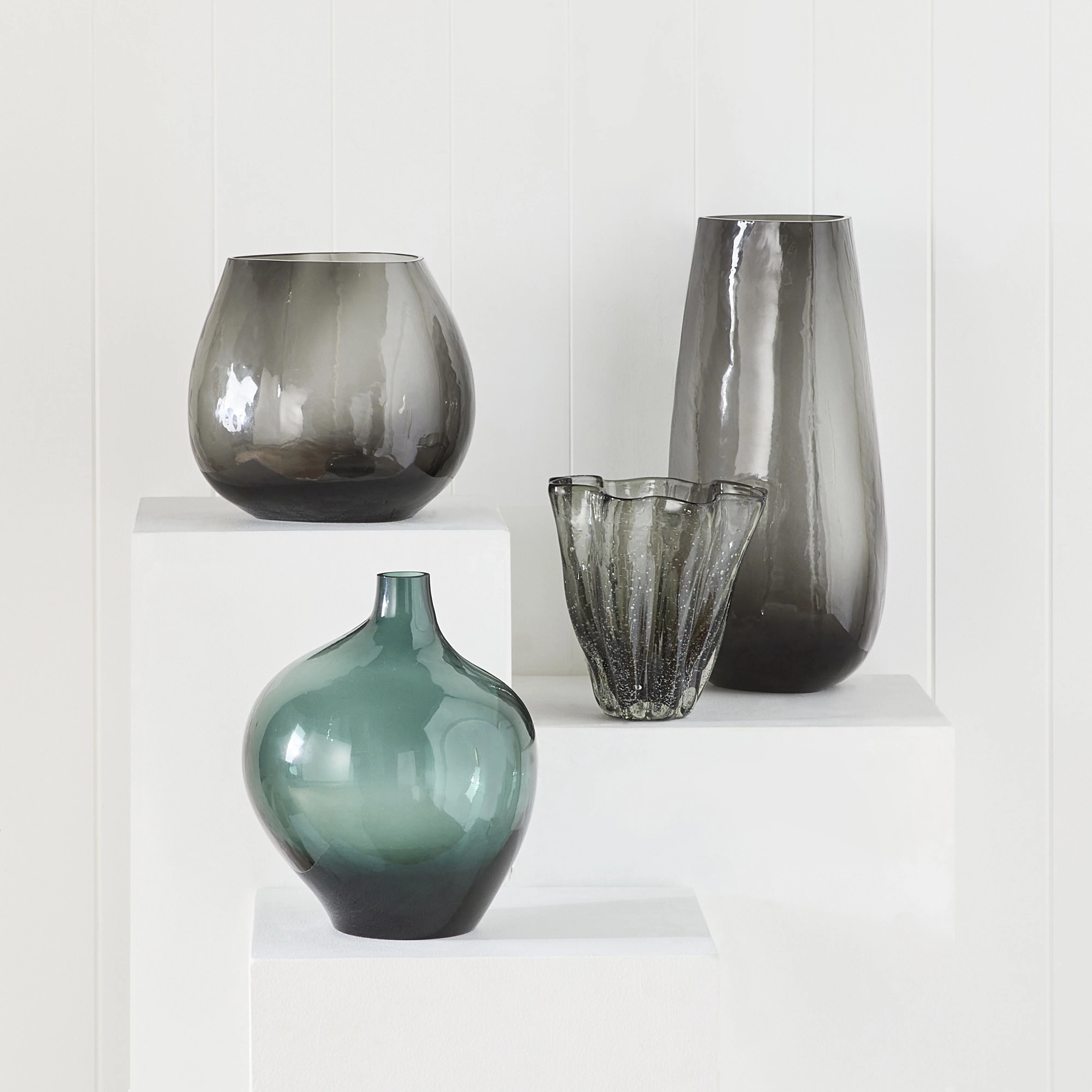 Cabbage Glass Vase Smoke Medium - Image 4