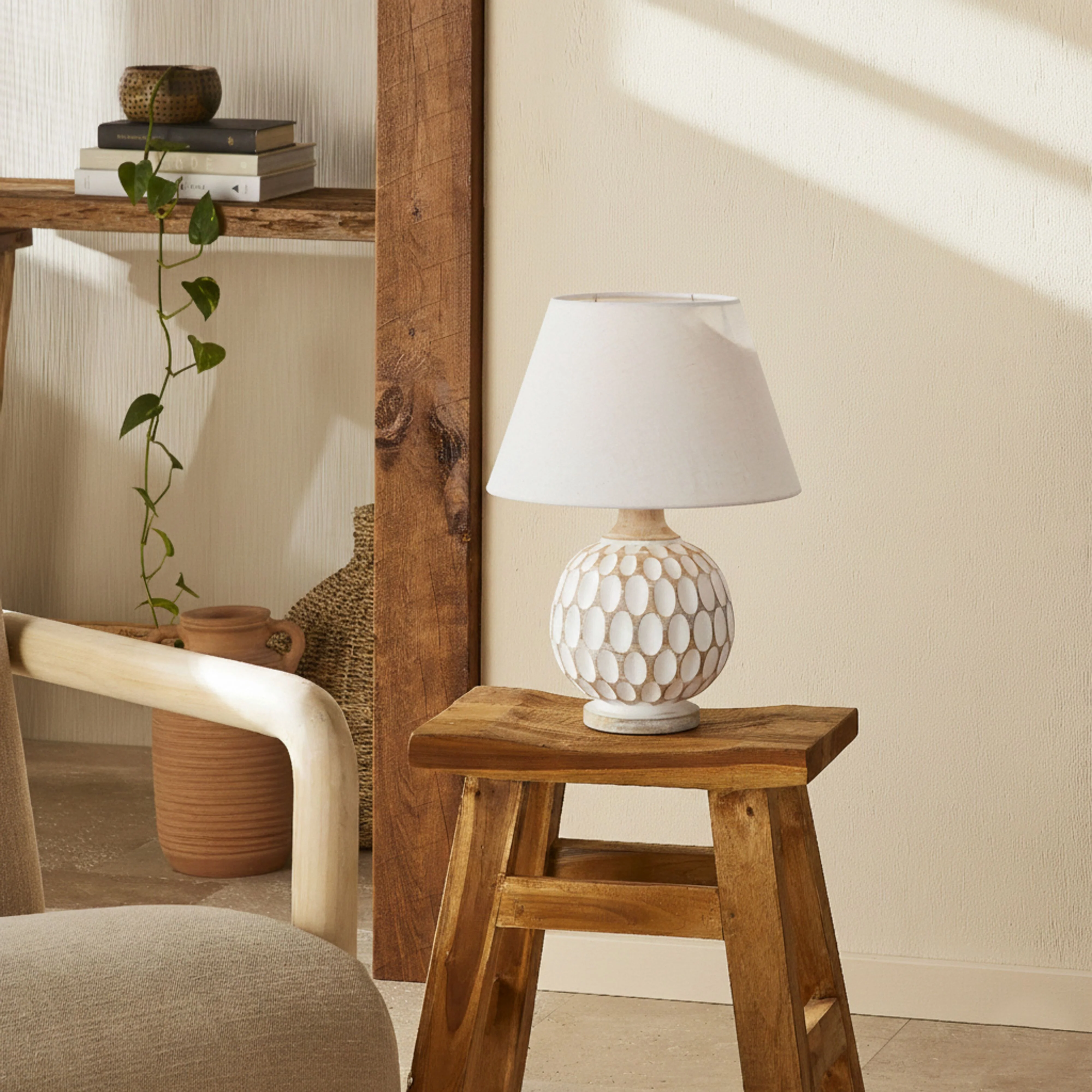 Caspar Wooden Table Lamp 38cm - Image 4