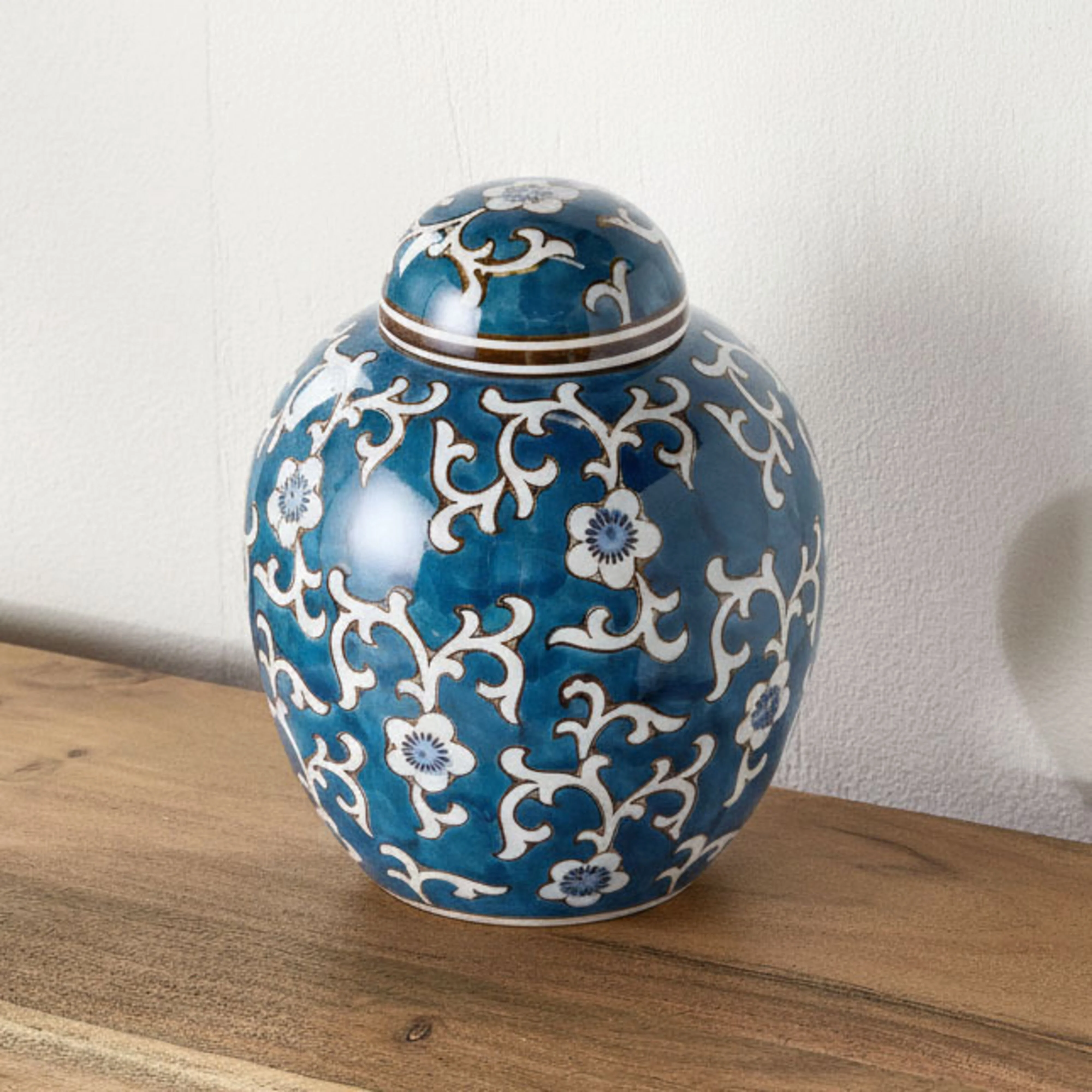 Celadon Alyssum Vine Jar Large - Image 5