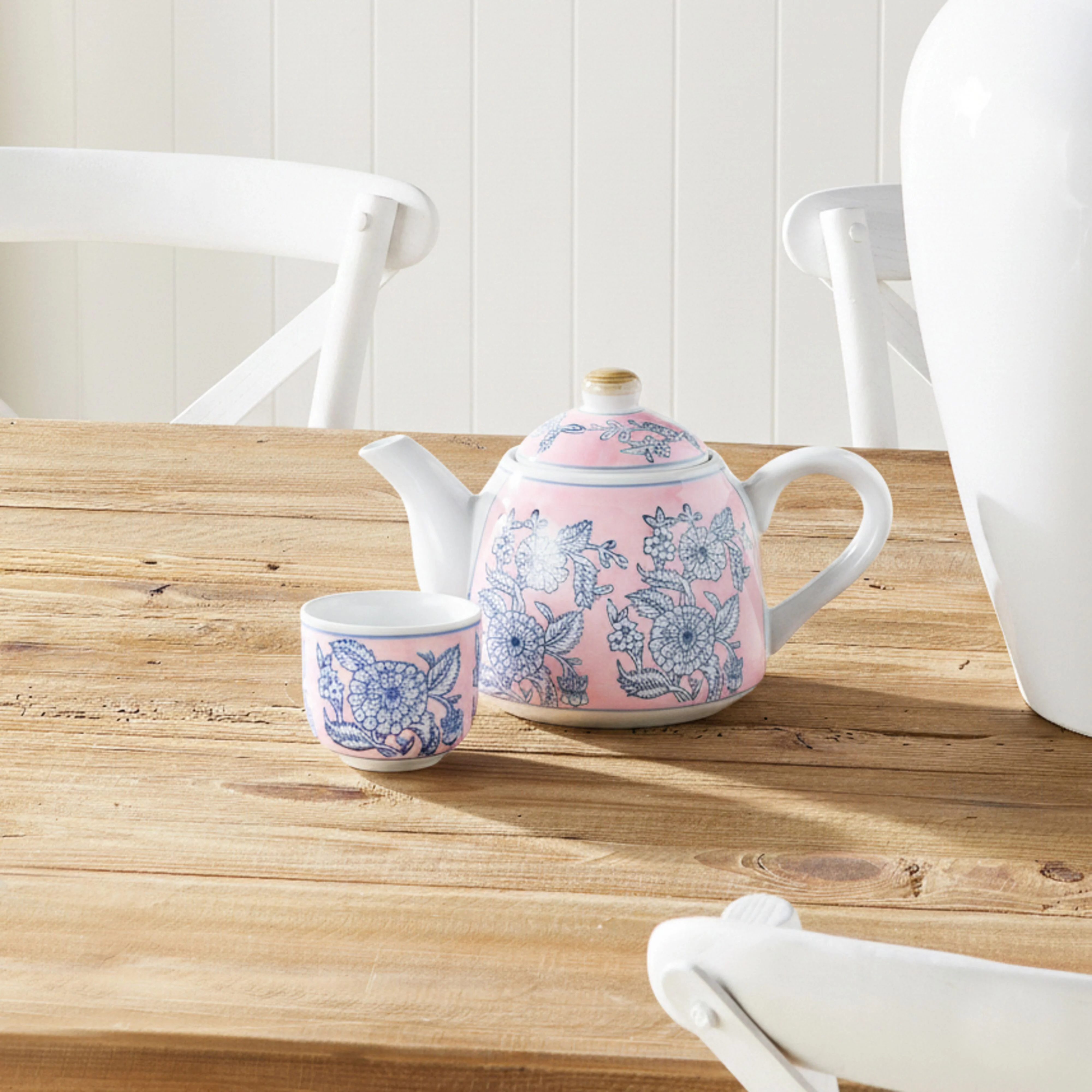 Celadon Botanic Blush Tea Cup - Image 3