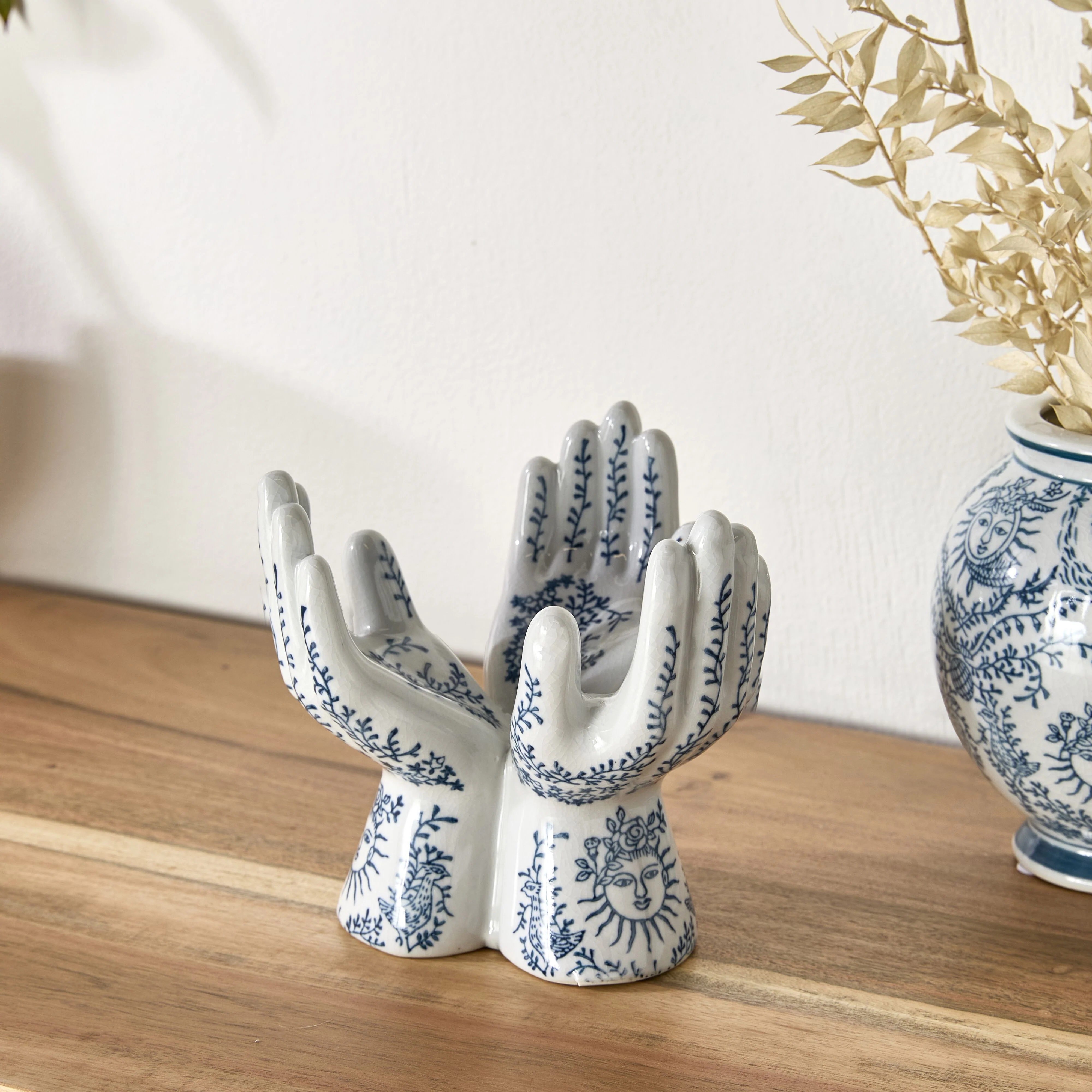Celestial Poreclain Hands Statue - Image 3
