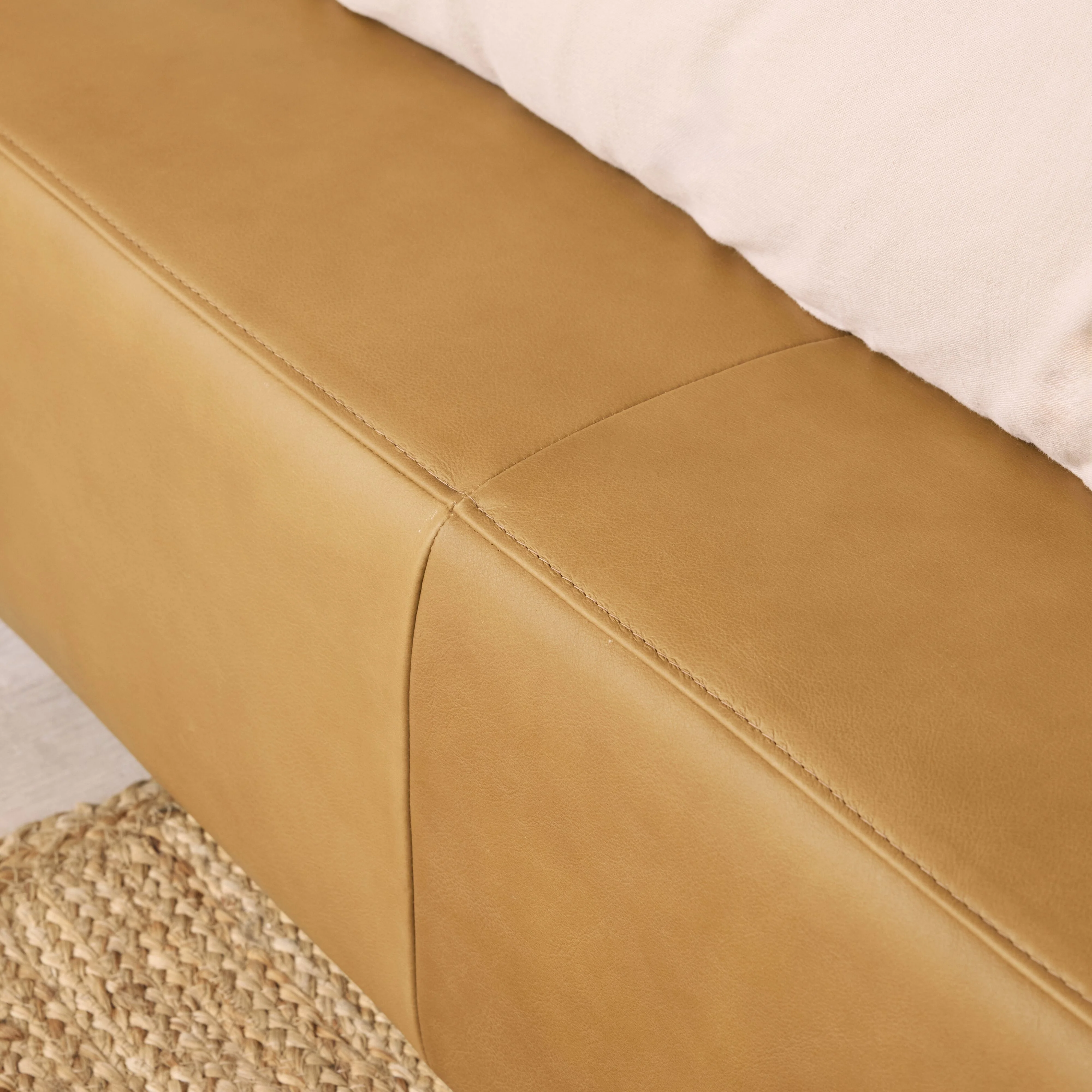Chelsea Leather Queen Bed - Image 12