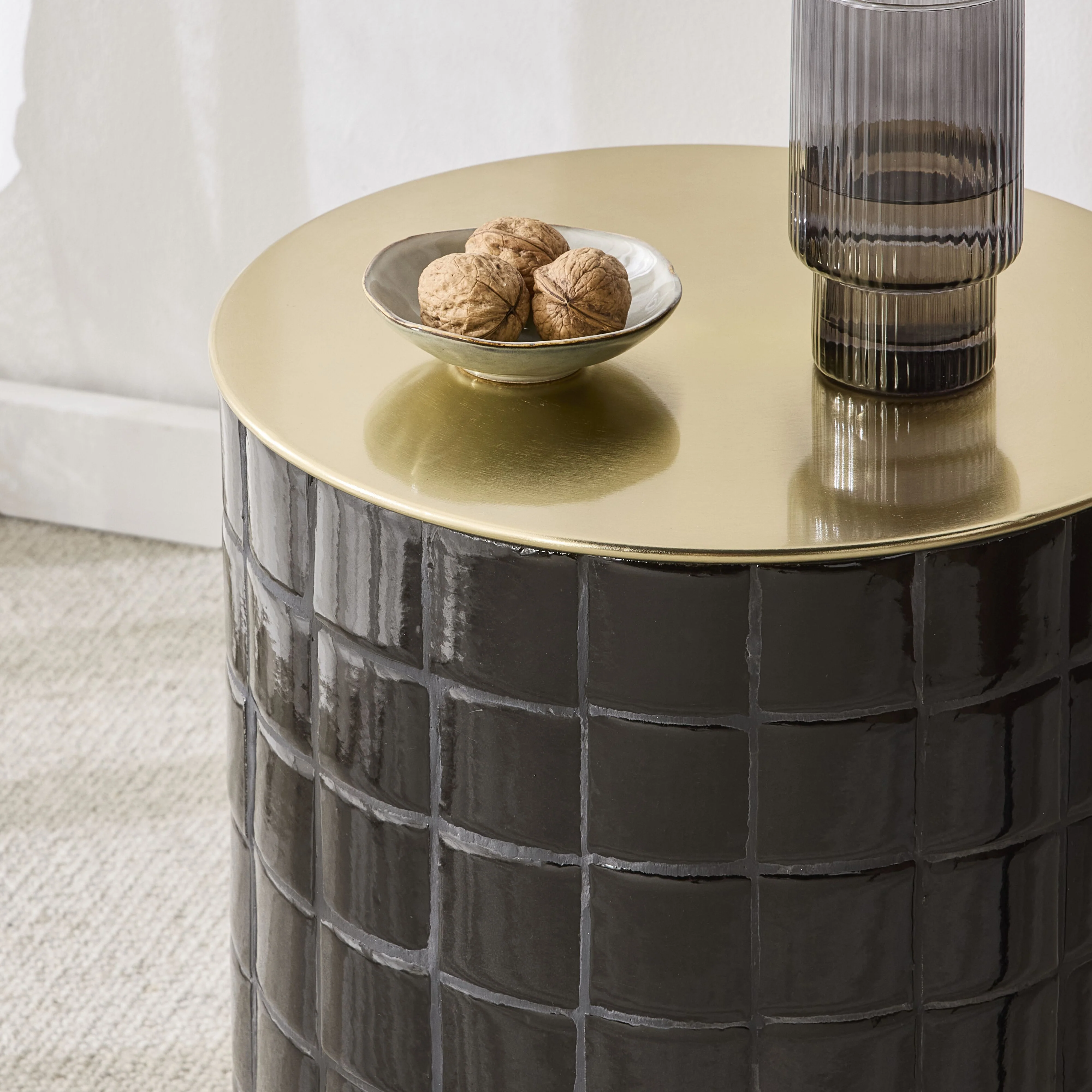 Chicago Tiled Side Table Black - Image 6