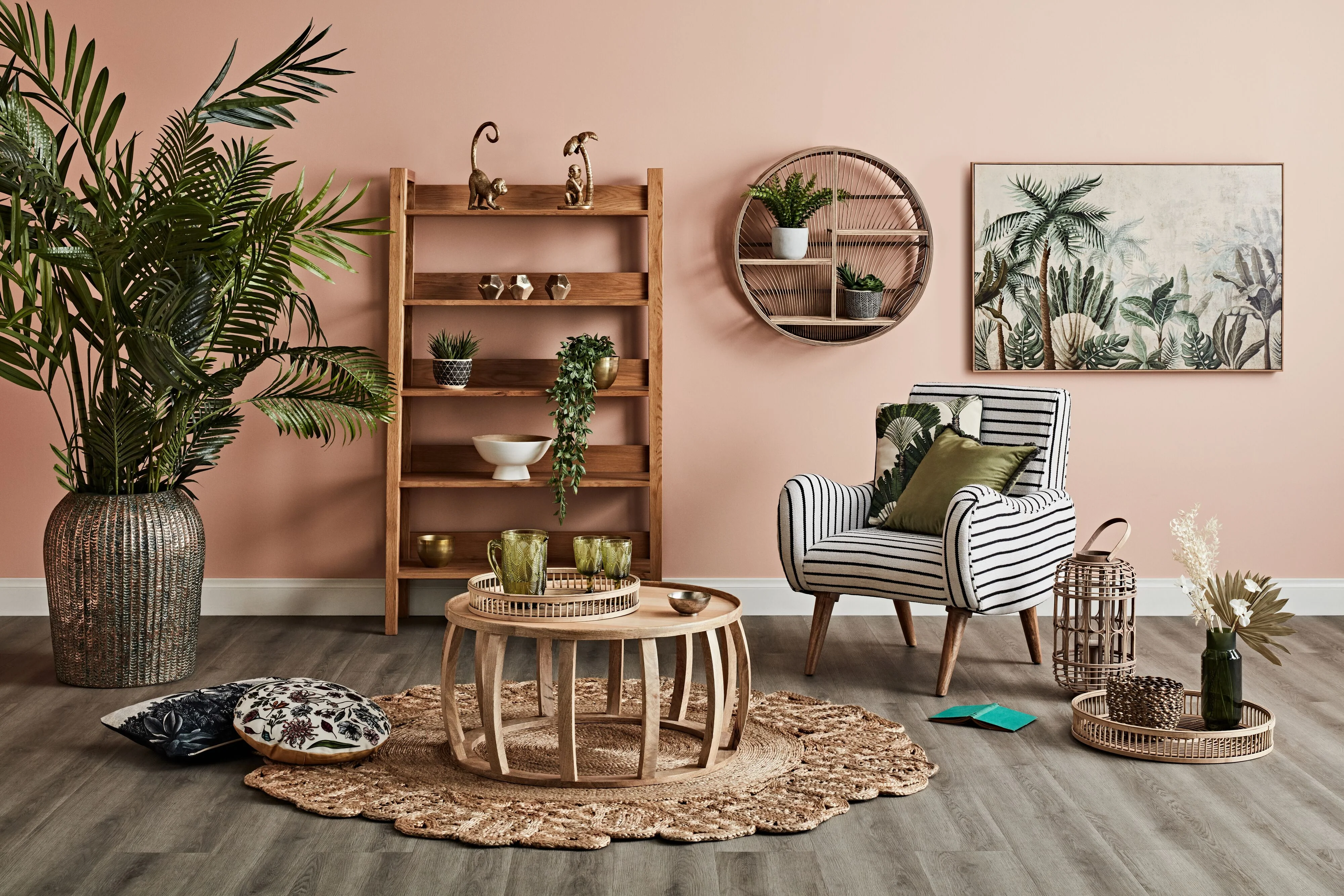 Circular Shelved Natural Wall Hanging 76x76x16cm - Image 5