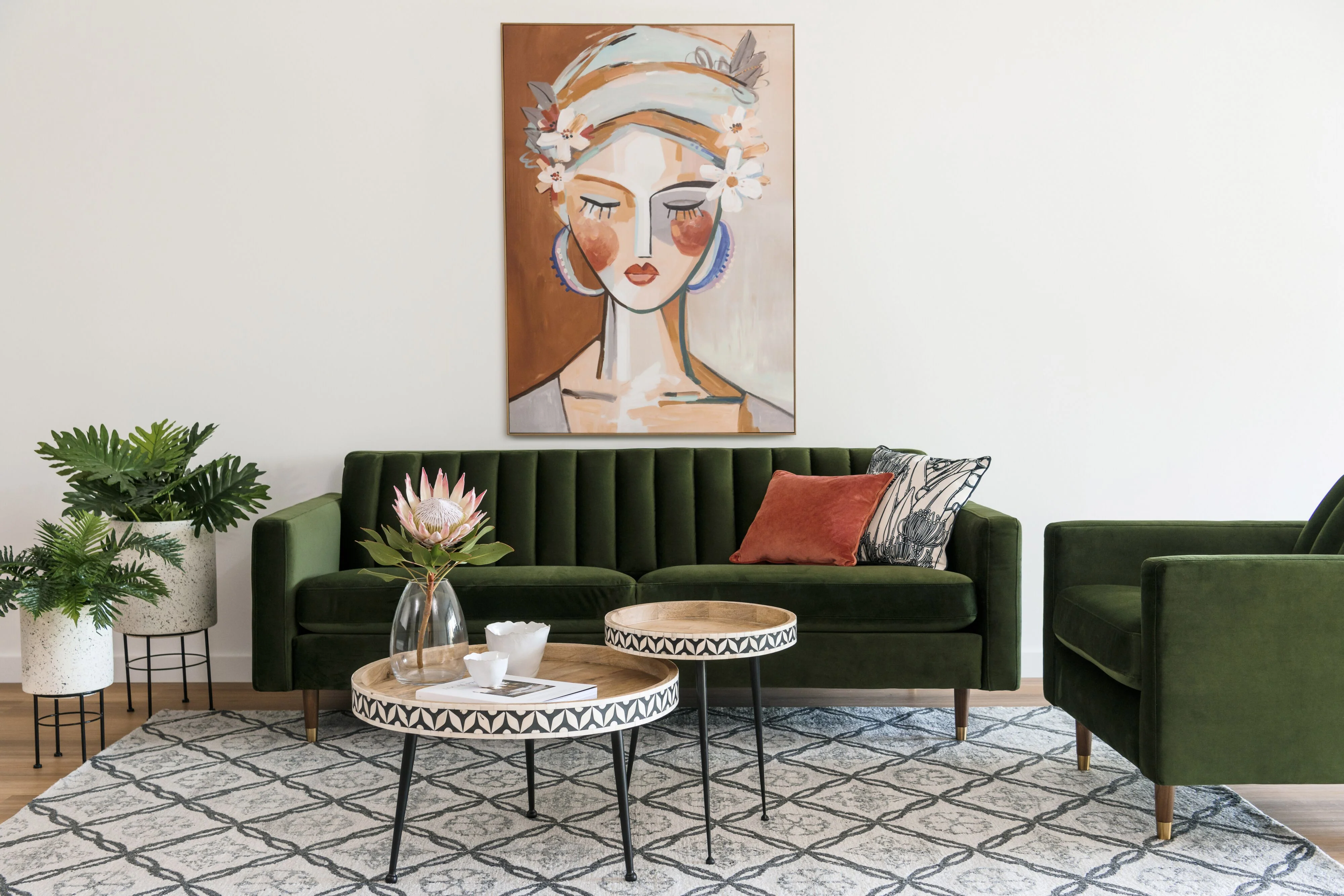 Claudette Abstract Female Face Framed Print 140x100cm - Image 4