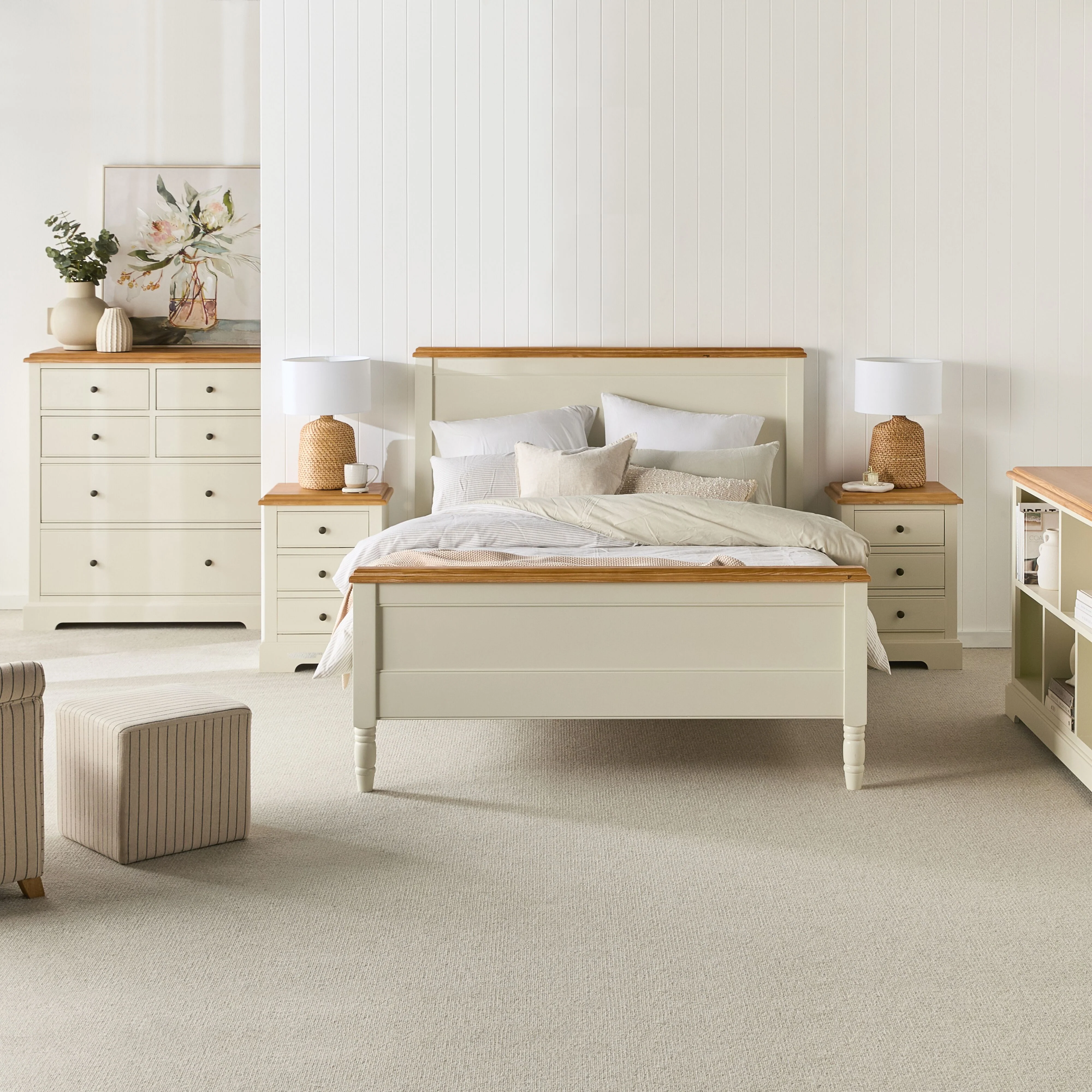 Clover 3 Drawer Bedside Table - Image 13