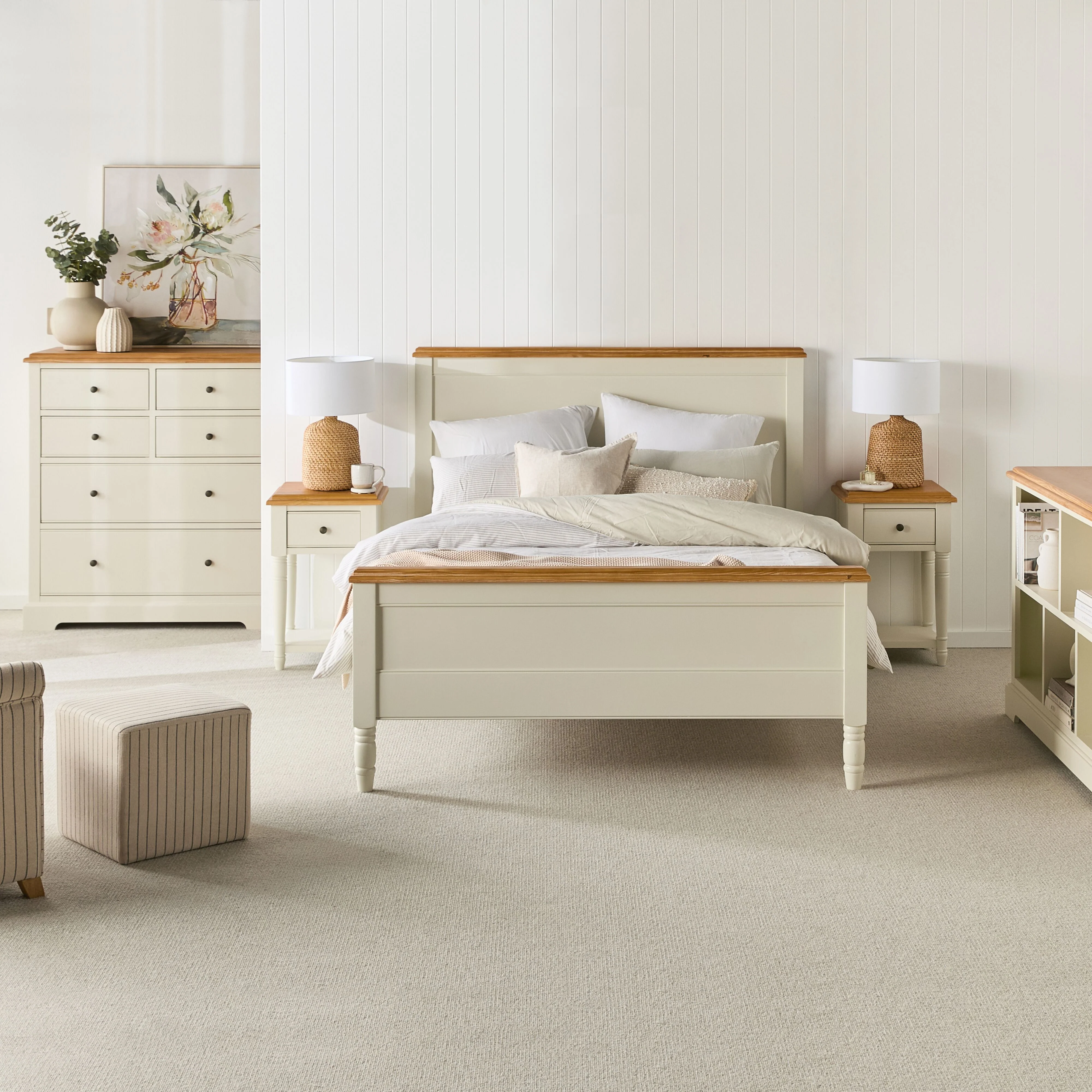 Clover Outback Bookcase 93 x 140cm - Image 10