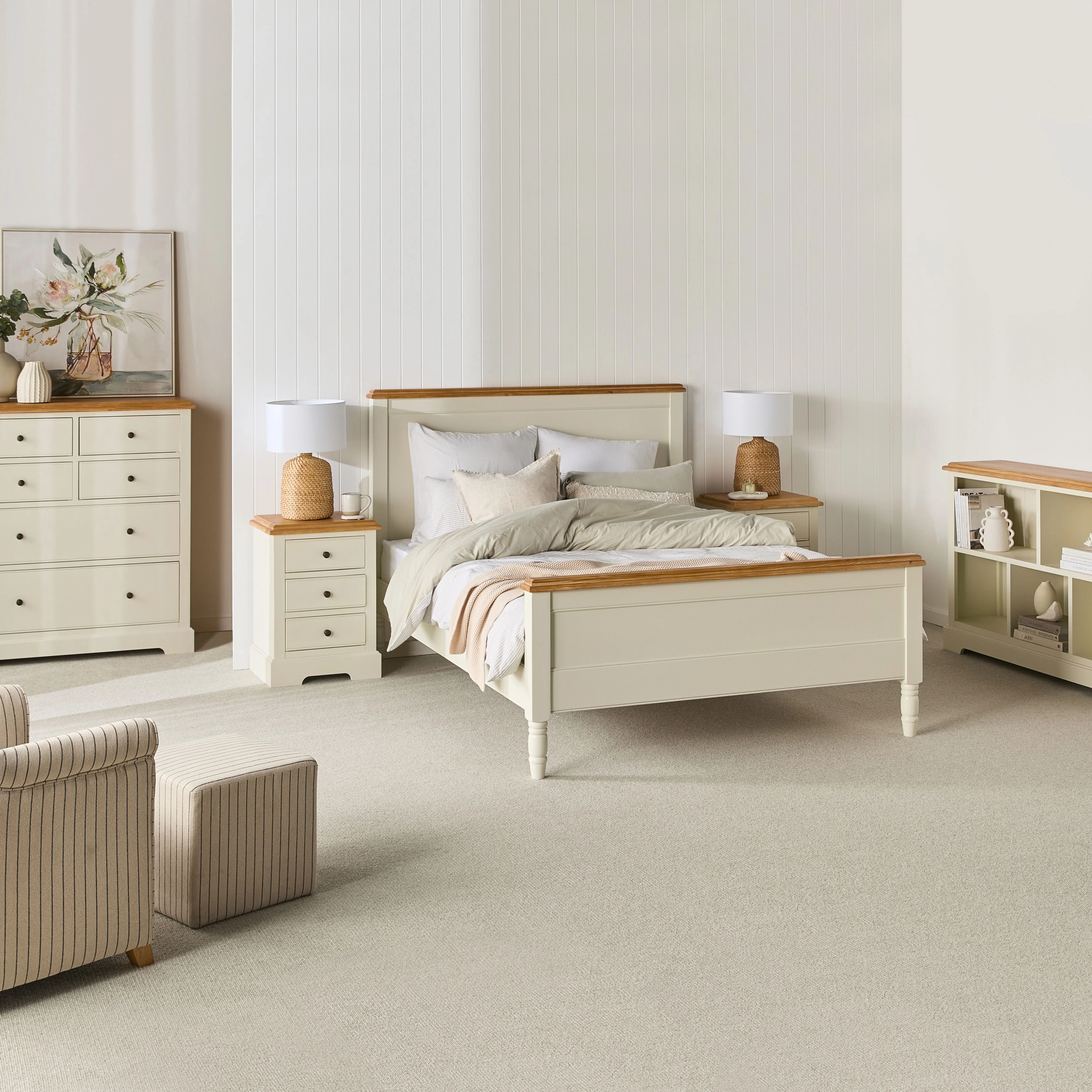 Clover Queen Bed - Image 12