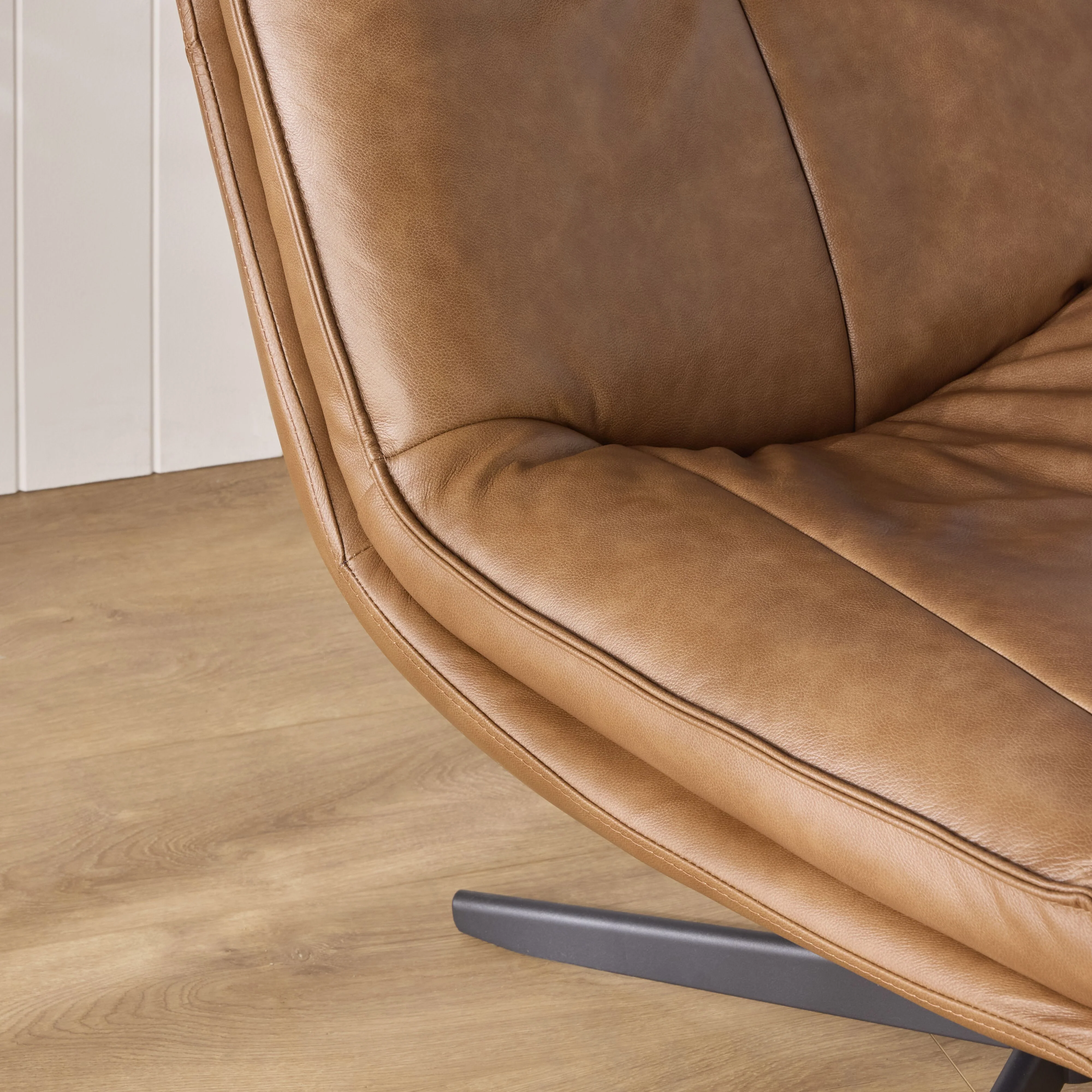 Dean Swivel Chair Dakota Vintage Saddle - Image 9
