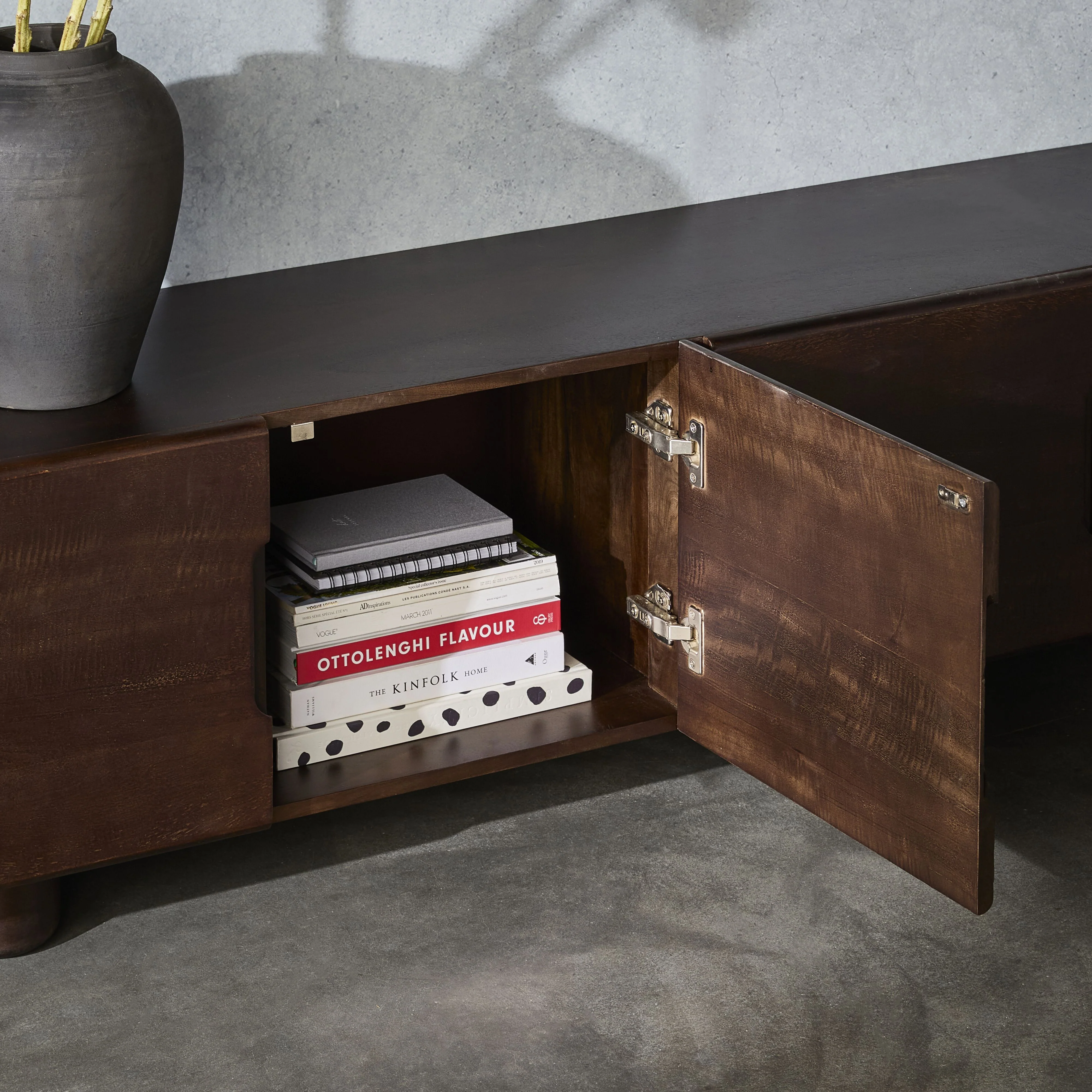 Dempsey 4 Door Entertainment Unit - Image 9
