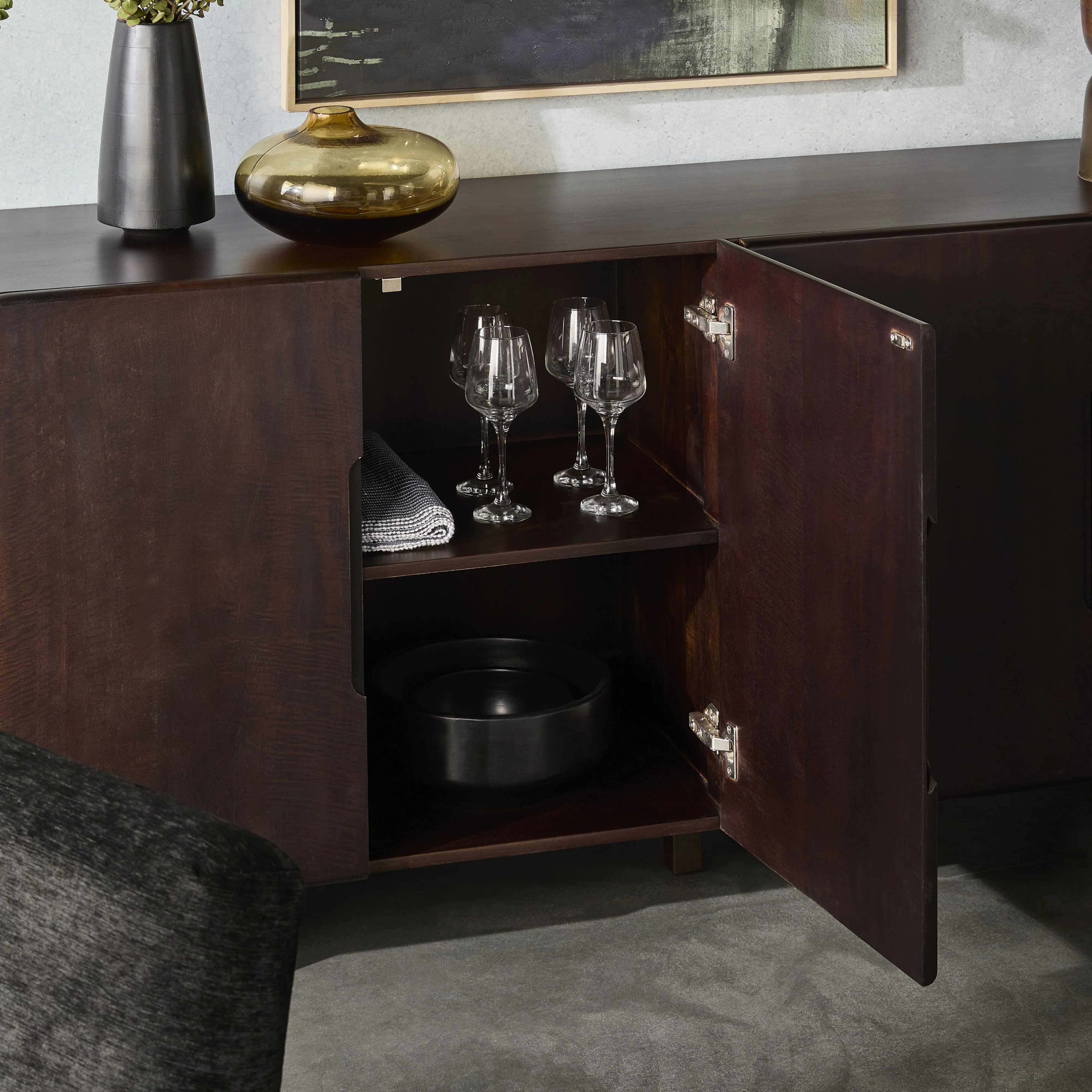 Dempsey 4 Door Sideboard - Image 10