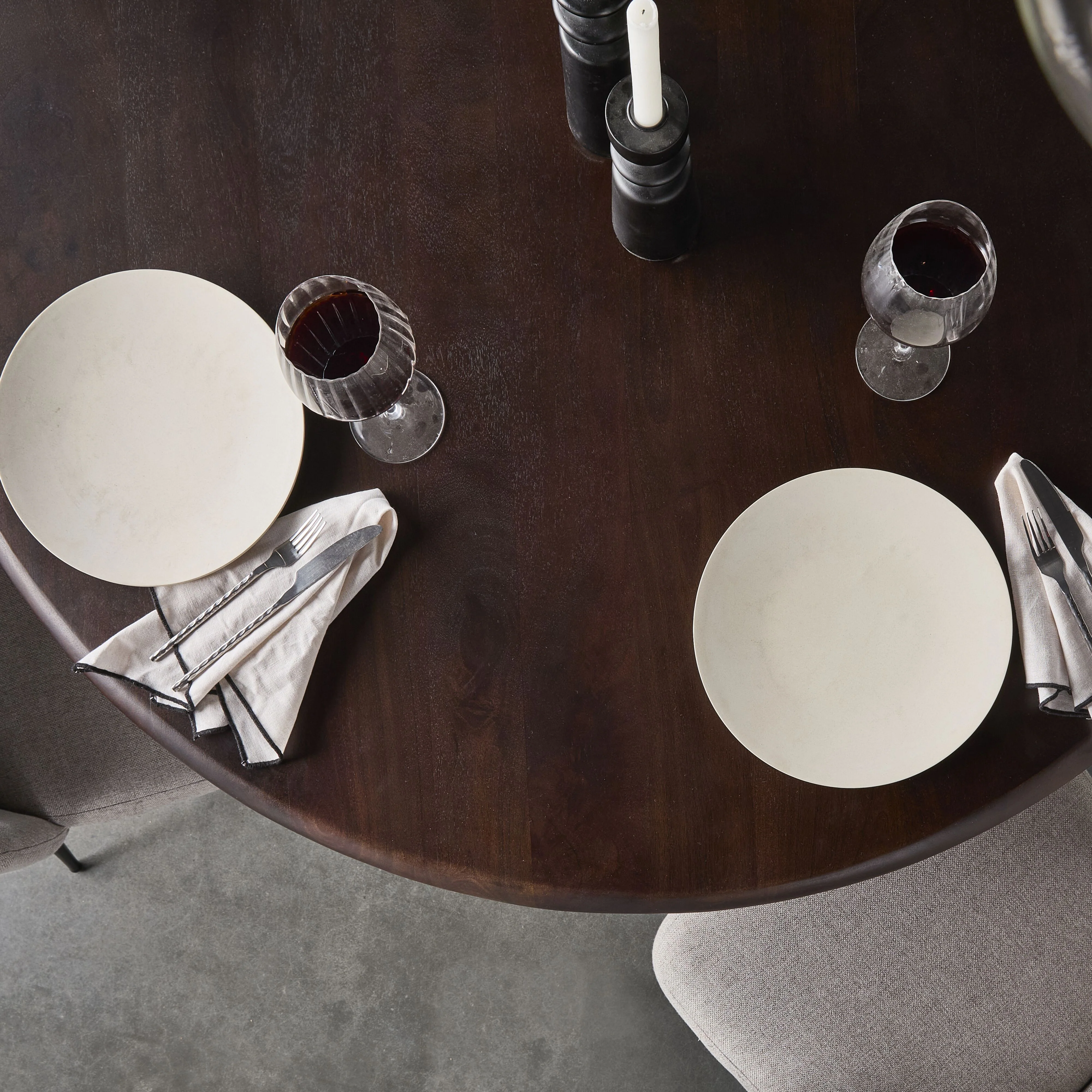 Dempsey Dining Table Round 140cm - Image 7
