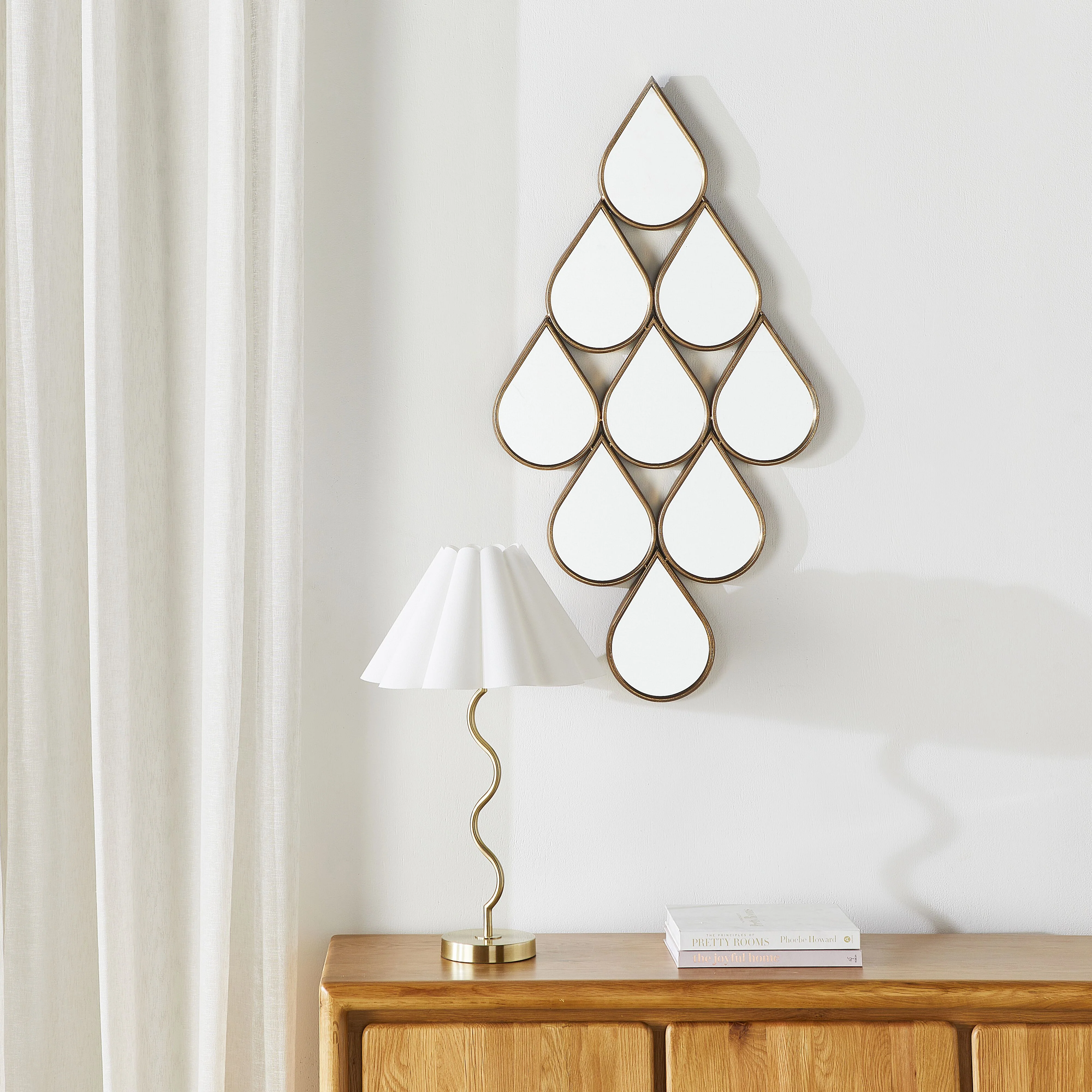 Diamond Teardrops Gold Mirror 99x49.5cm - Image 3