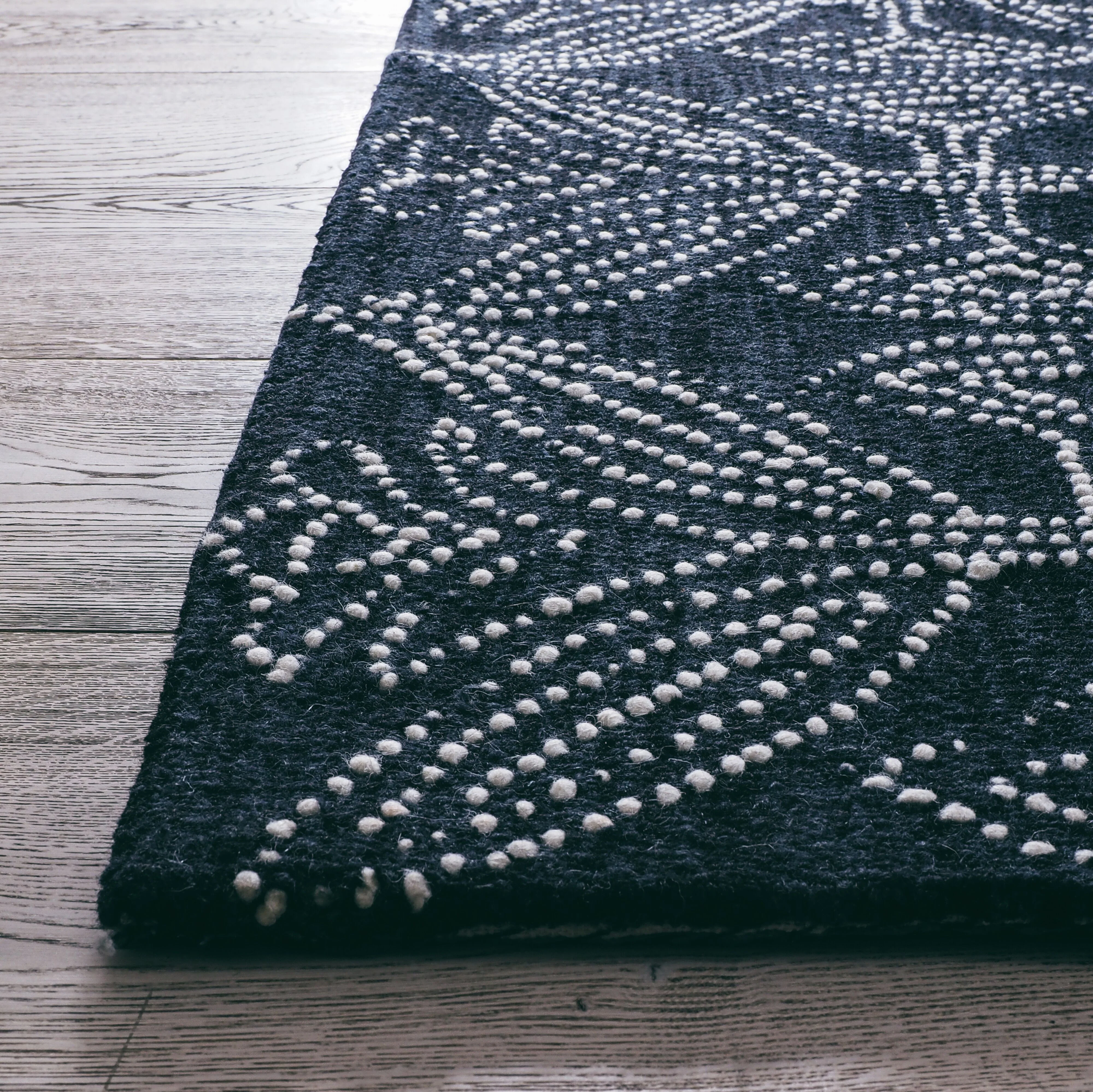Dreamtime Hand Tufted Wool Black & White Rug 300x240cm - Image 6